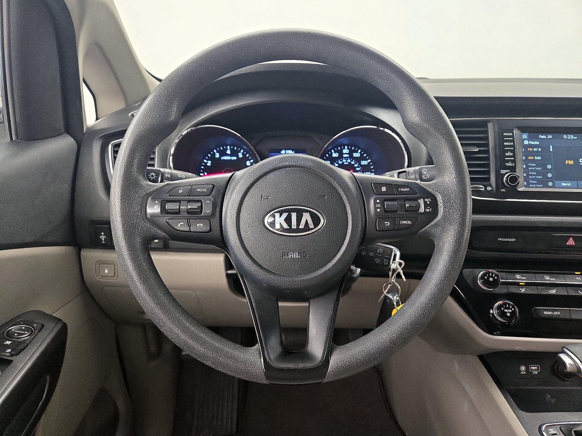 Thumbnail: 2021 Kia Sedona - 10