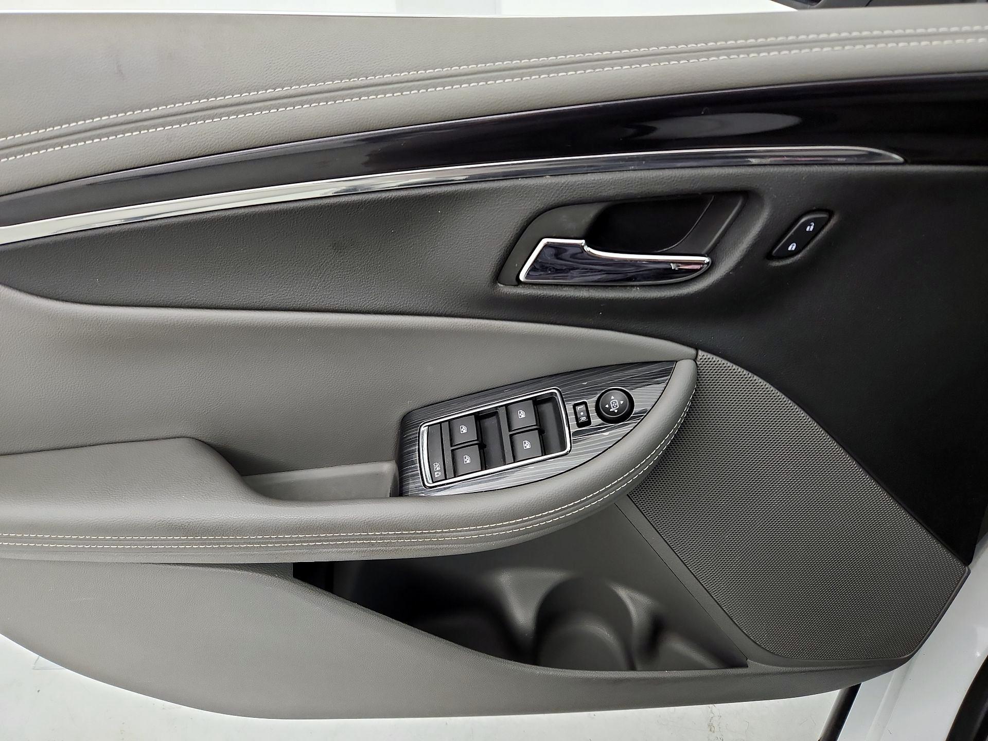 Thumbnail: 2016 Chevrolet Impala - 12