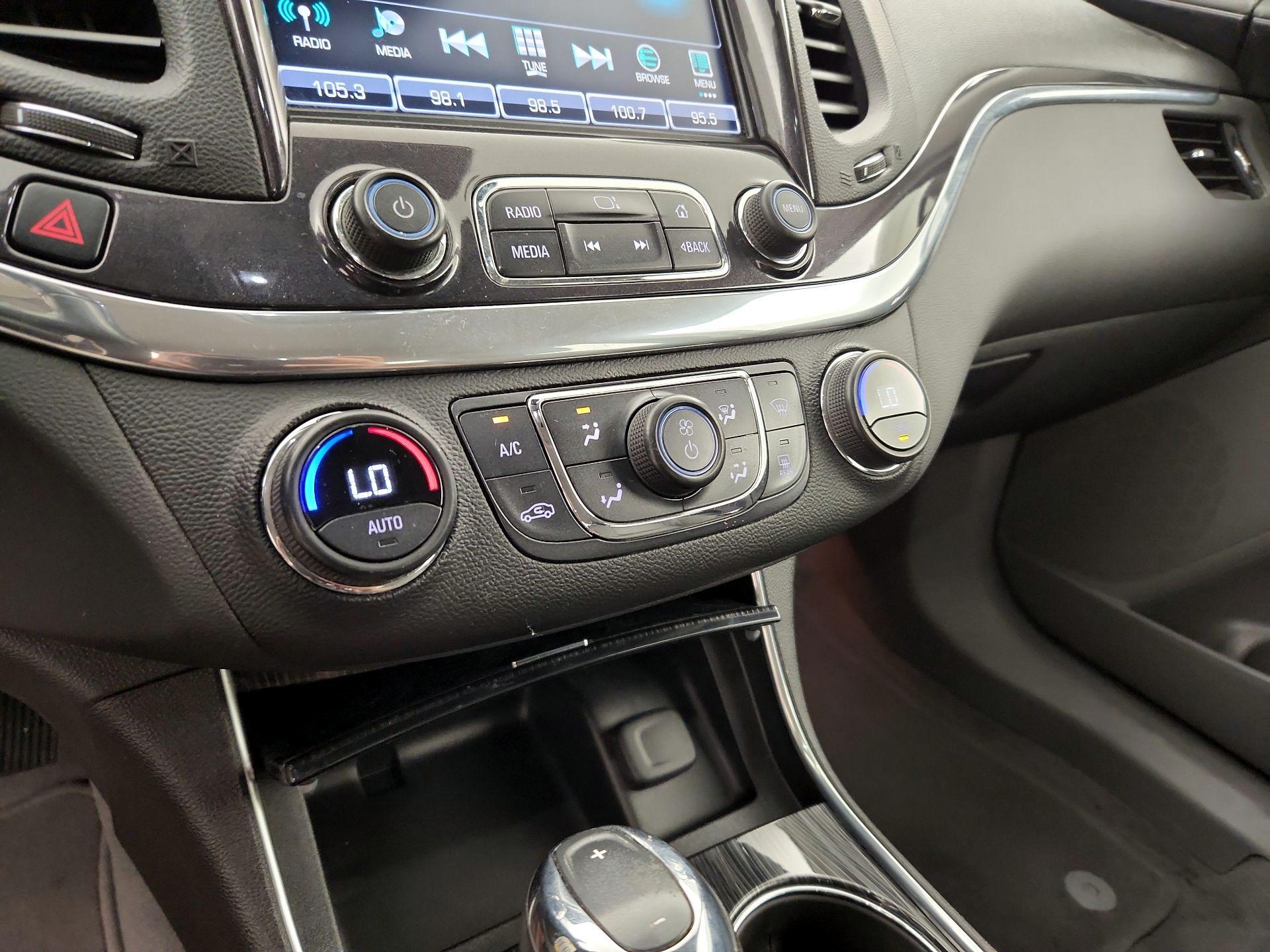 Thumbnail: 2016 Chevrolet Impala - 16