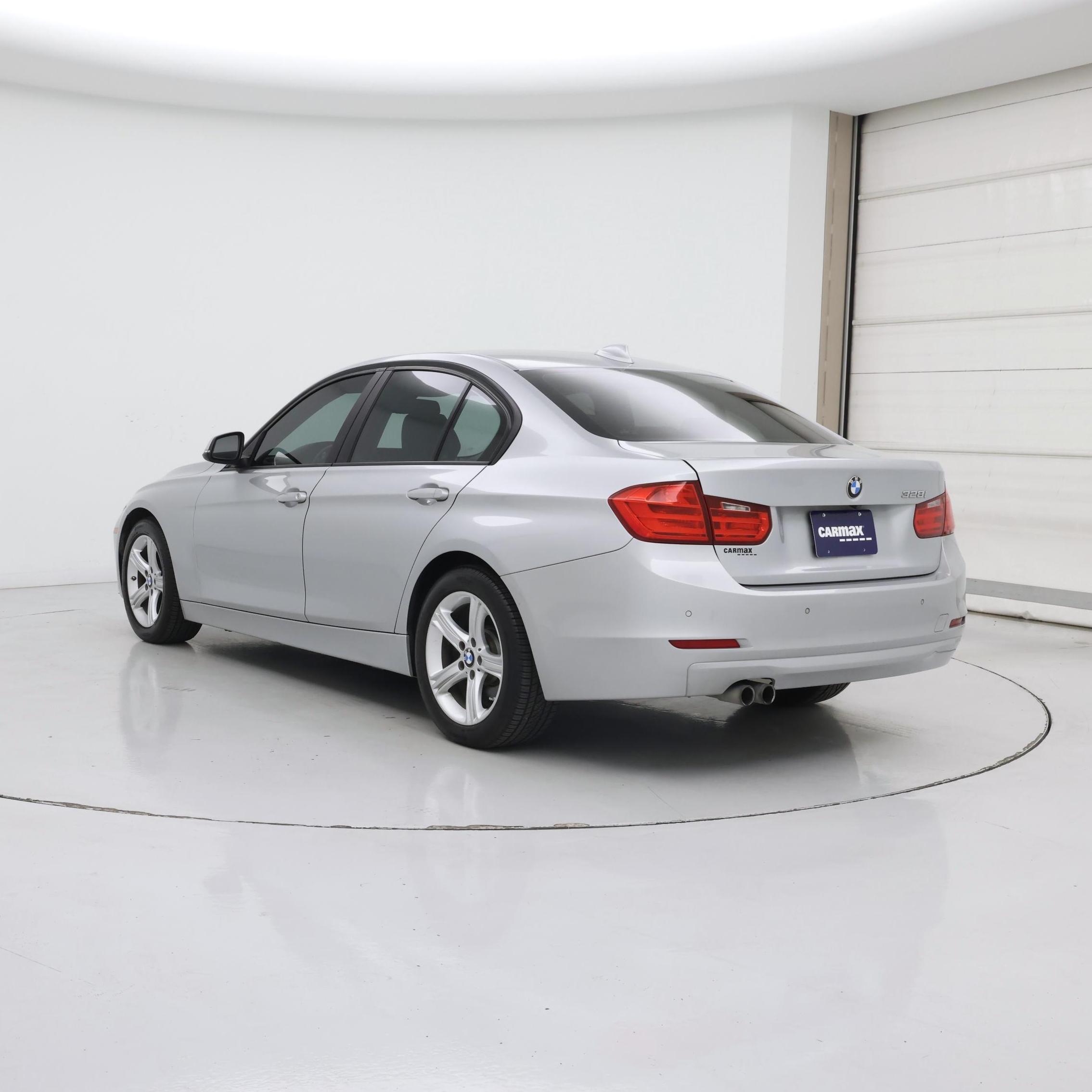 Thumbnail: 2015 BMW 3 Series - 2