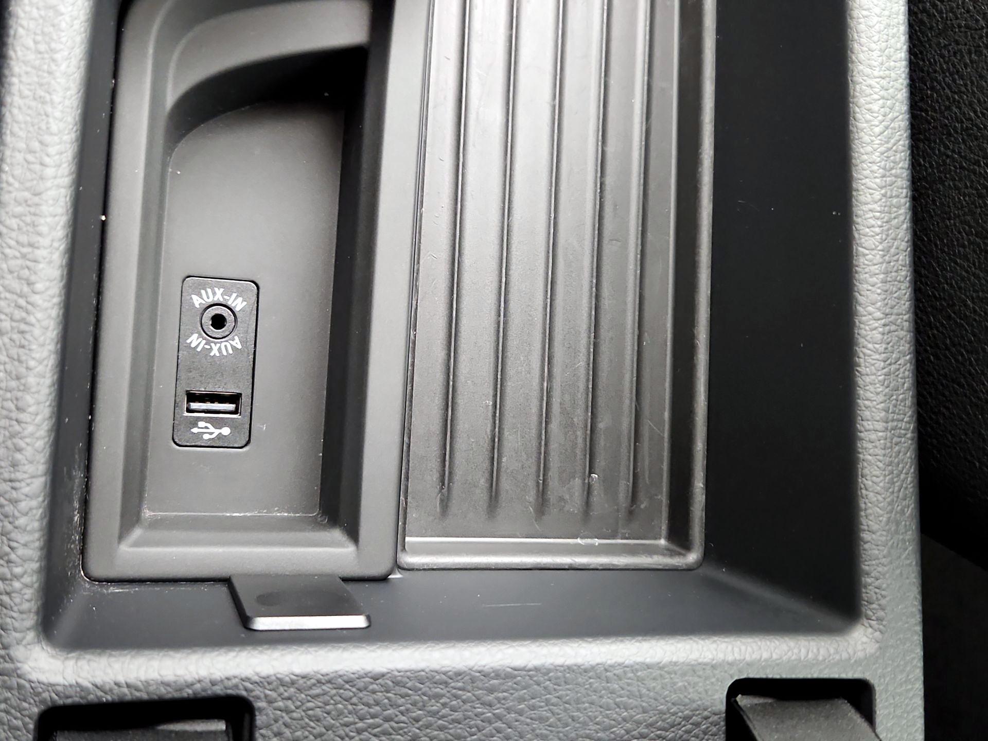 Thumbnail: 2015 BMW 3 Series - 19