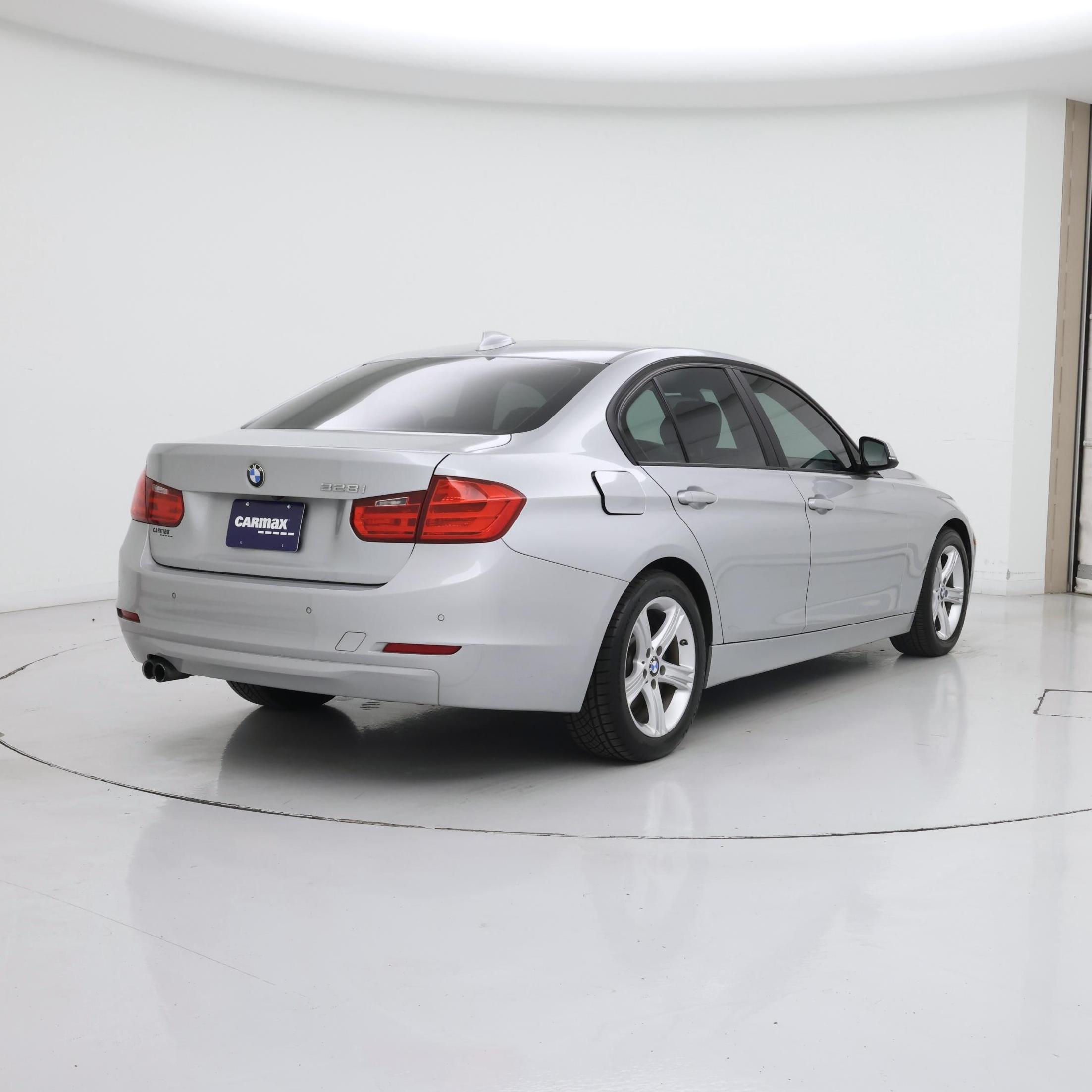 Thumbnail: 2015 BMW 3 Series - 8