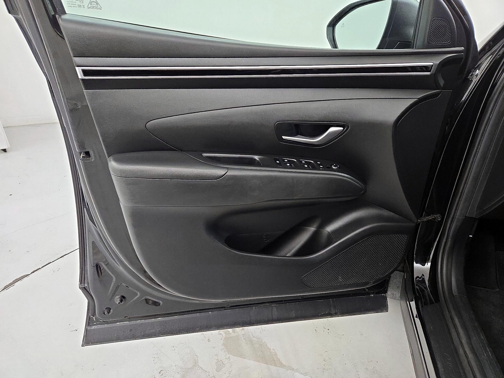 Thumbnail: 2023 Hyundai Tucson - 12