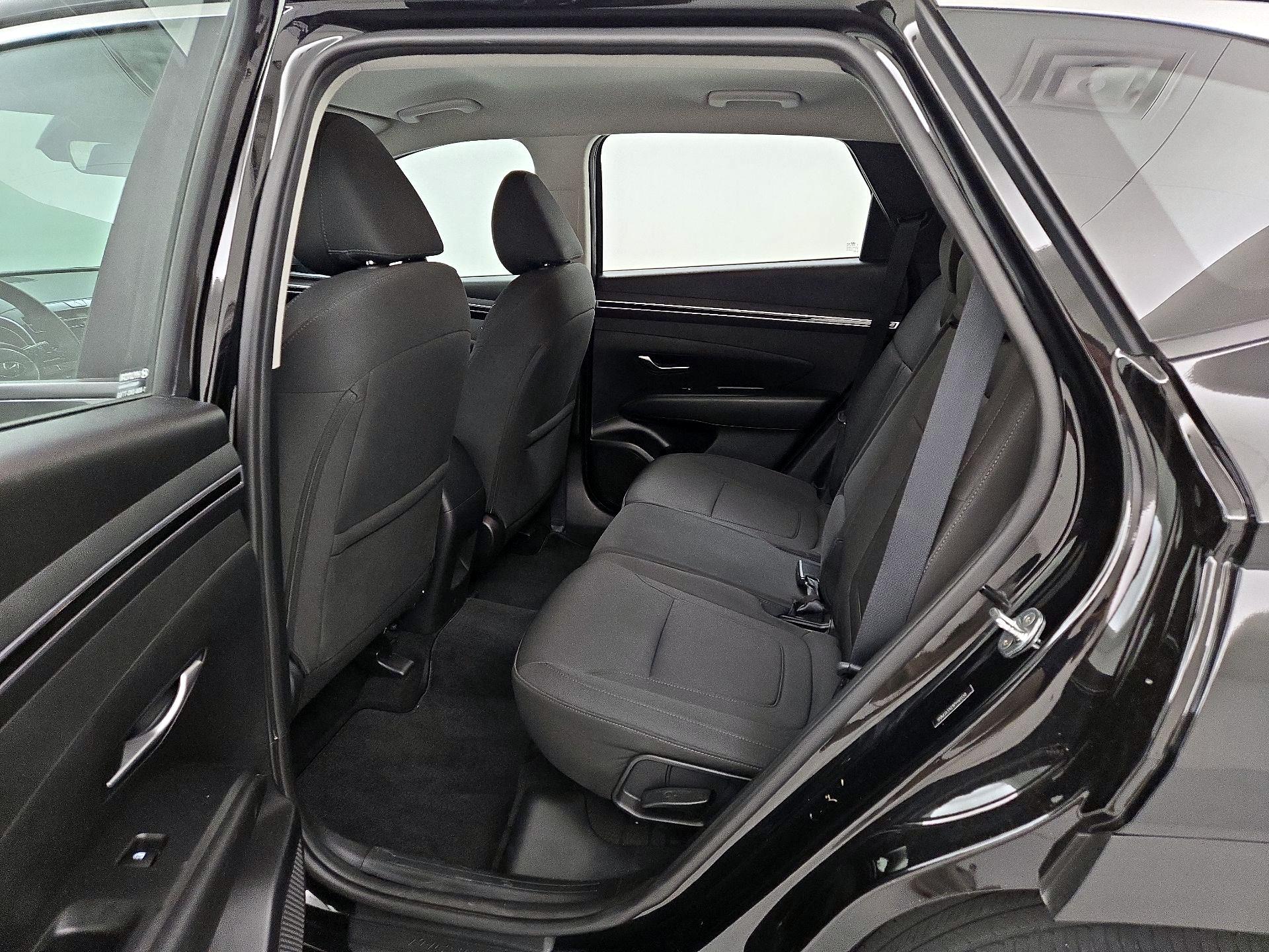 Thumbnail: 2023 Hyundai Tucson - 19