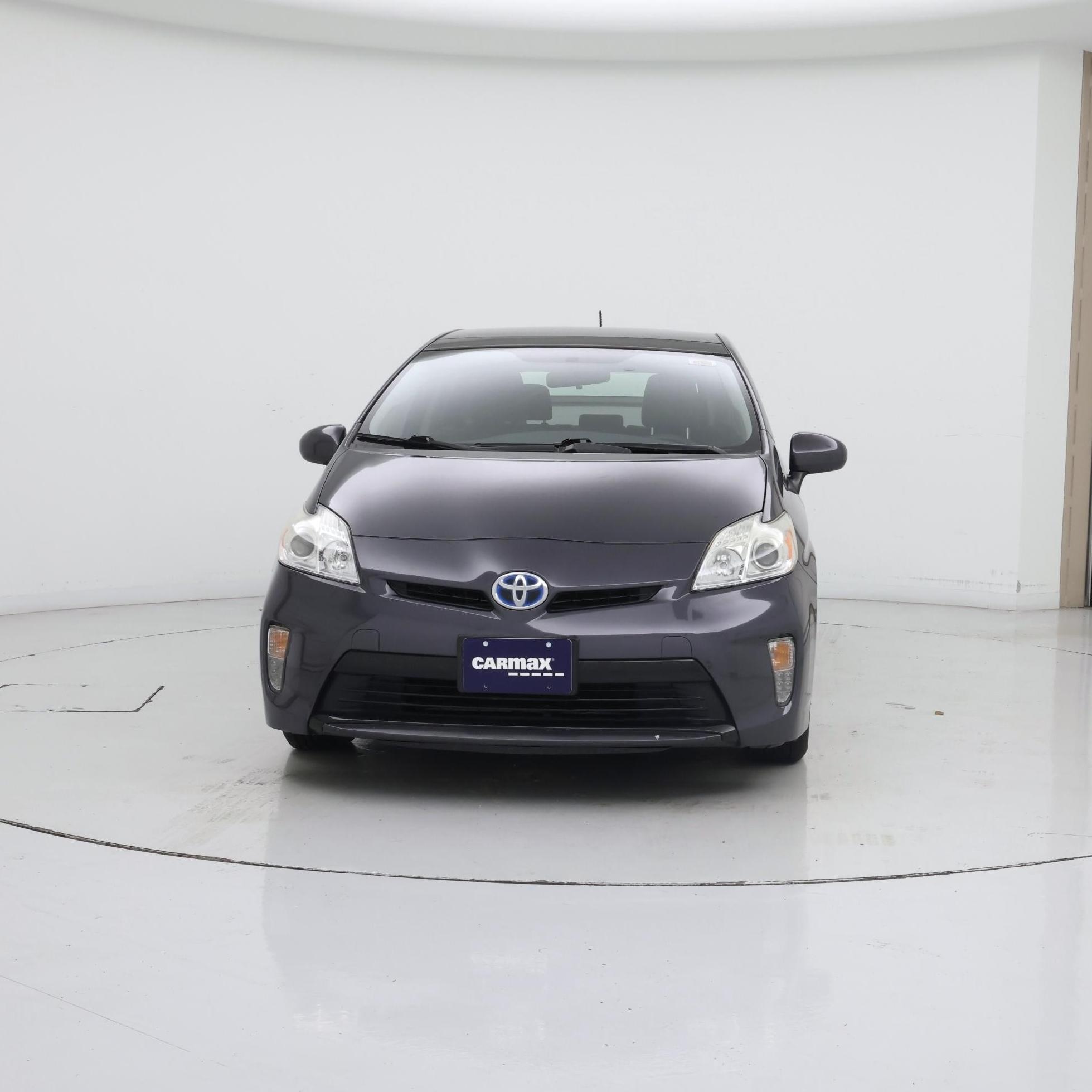 Thumbnail: 2015 Toyota Prius - 5