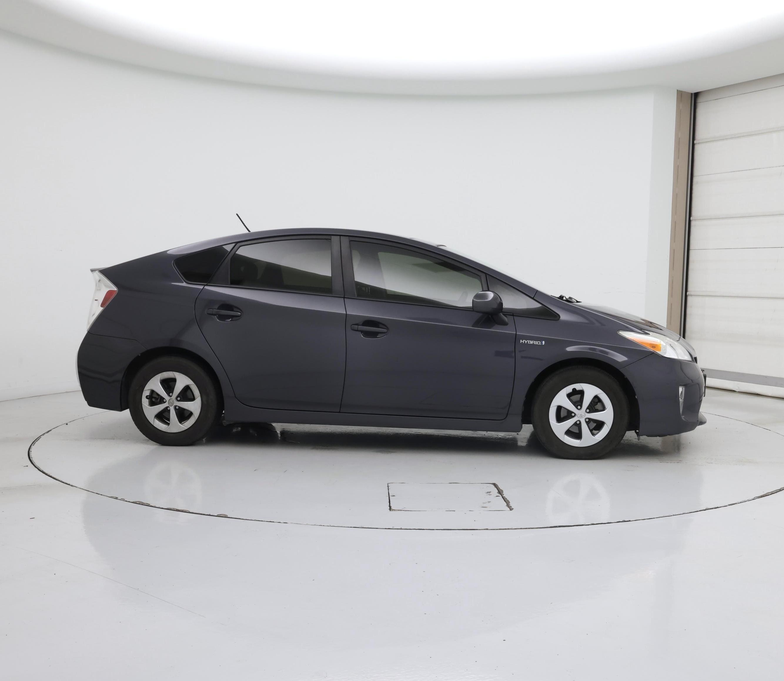 Thumbnail: 2015 Toyota Prius - 7