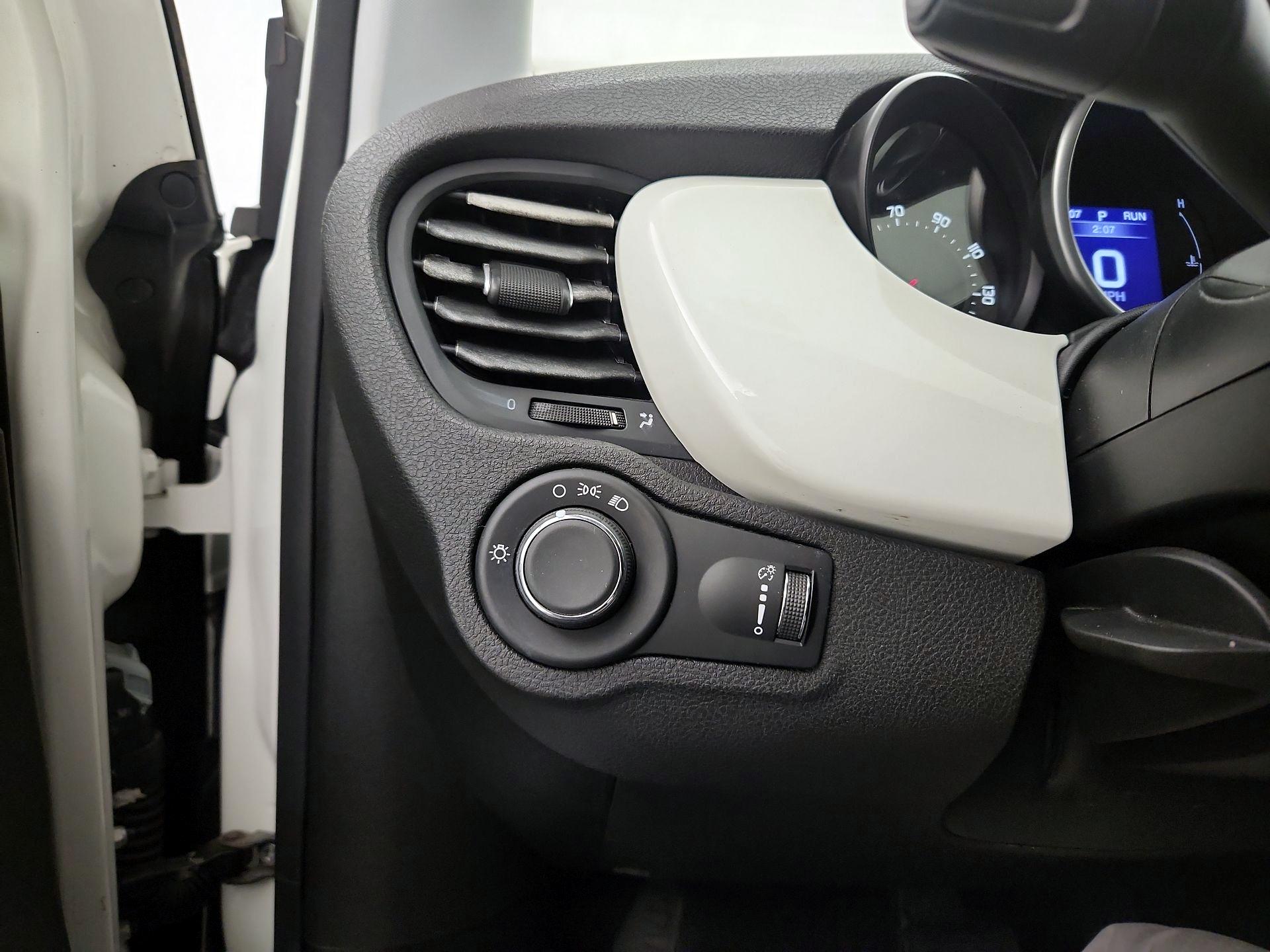 Thumbnail: 2017 Fiat 500X - 13