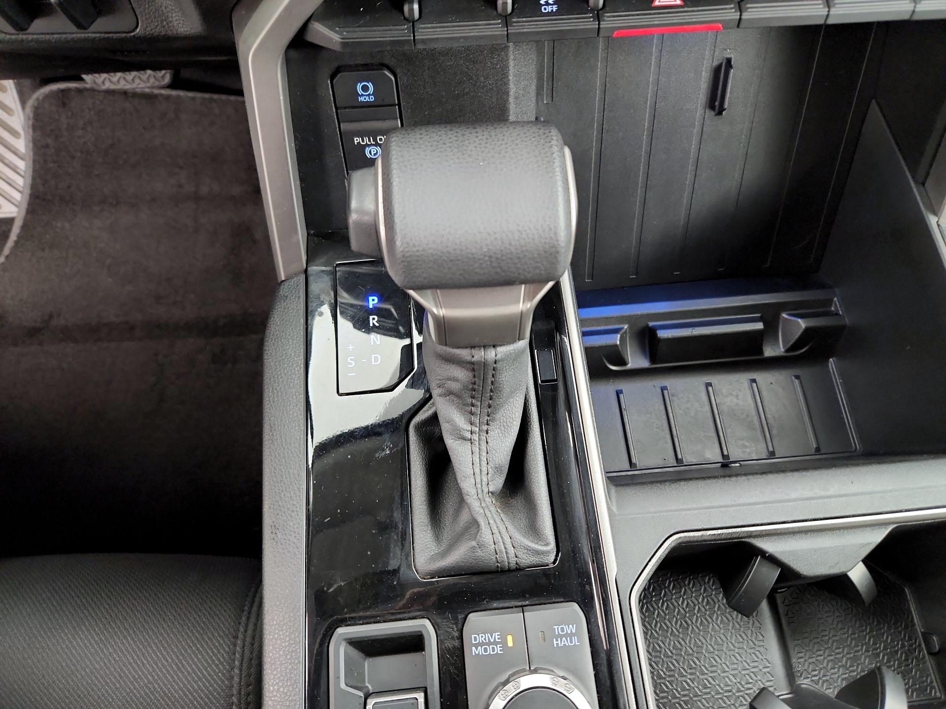 Thumbnail: 2022 Toyota Tundra - 17