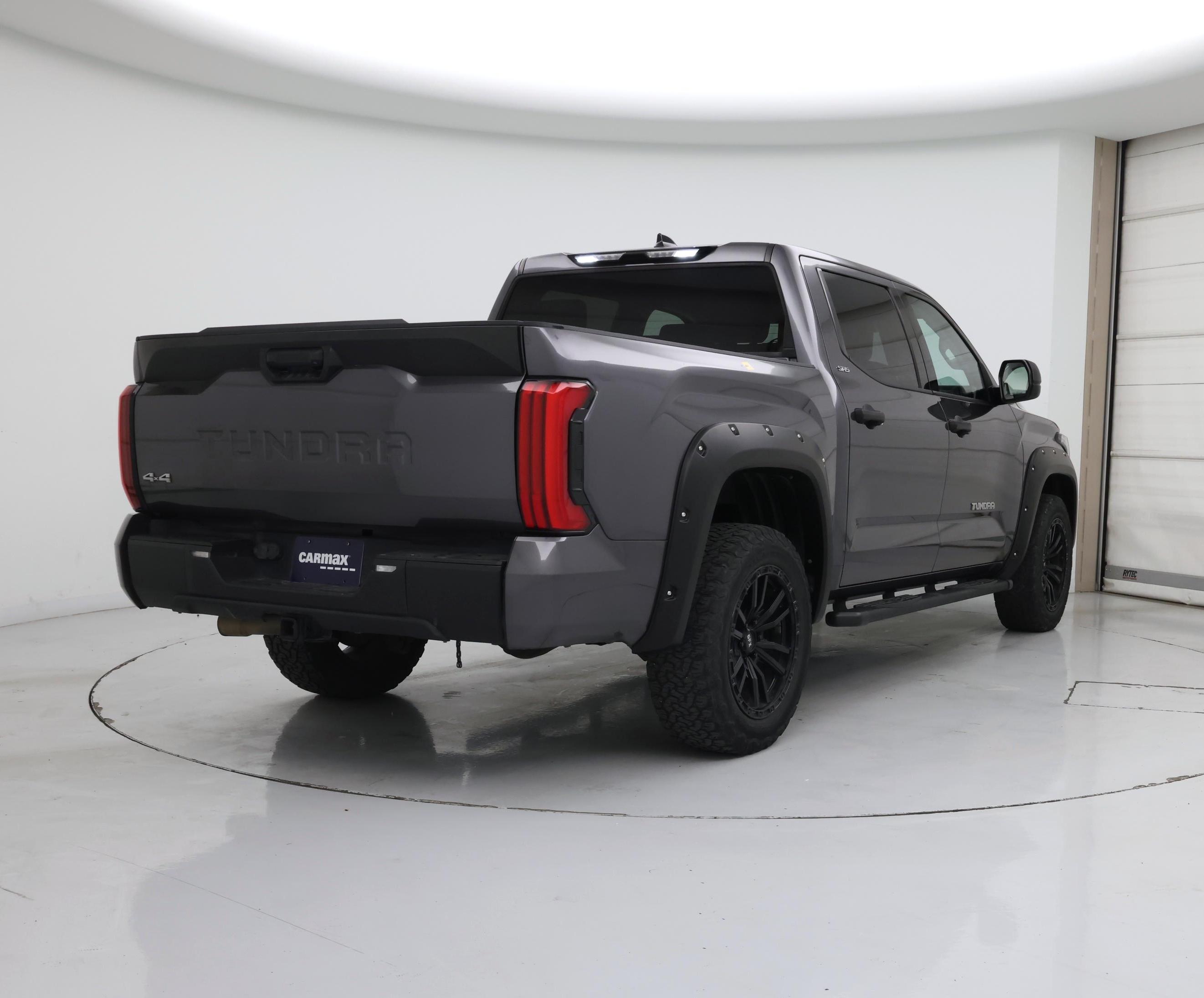 Thumbnail: 2022 Toyota Tundra - 8