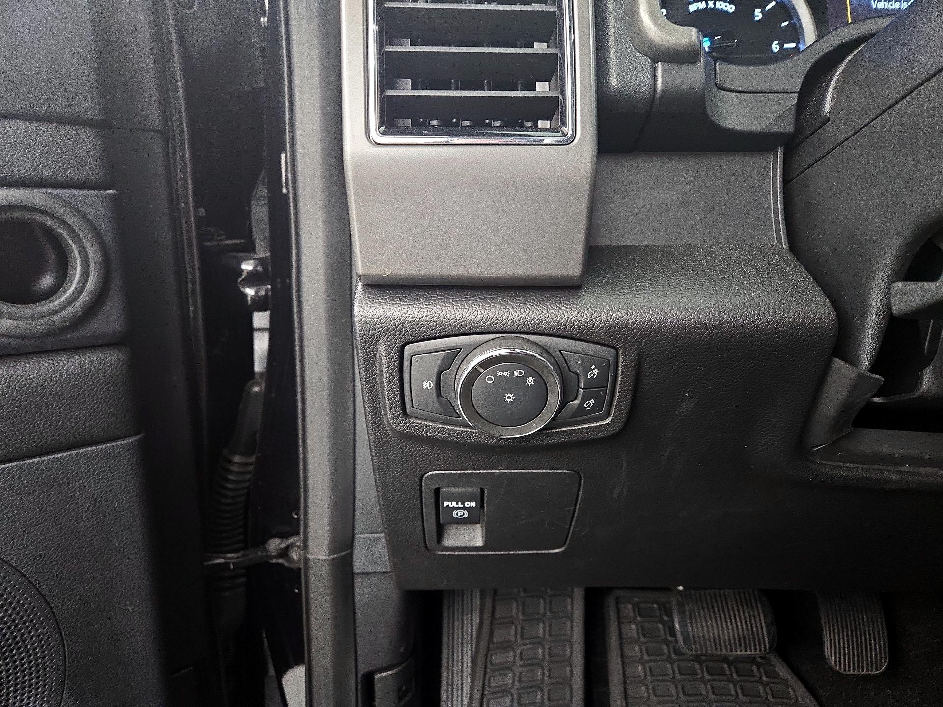 Thumbnail: 2020 Ford Expedition - 13