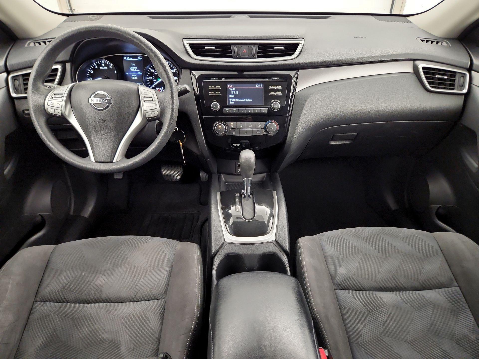 Thumbnail: 2015 Nissan Rogue - 9