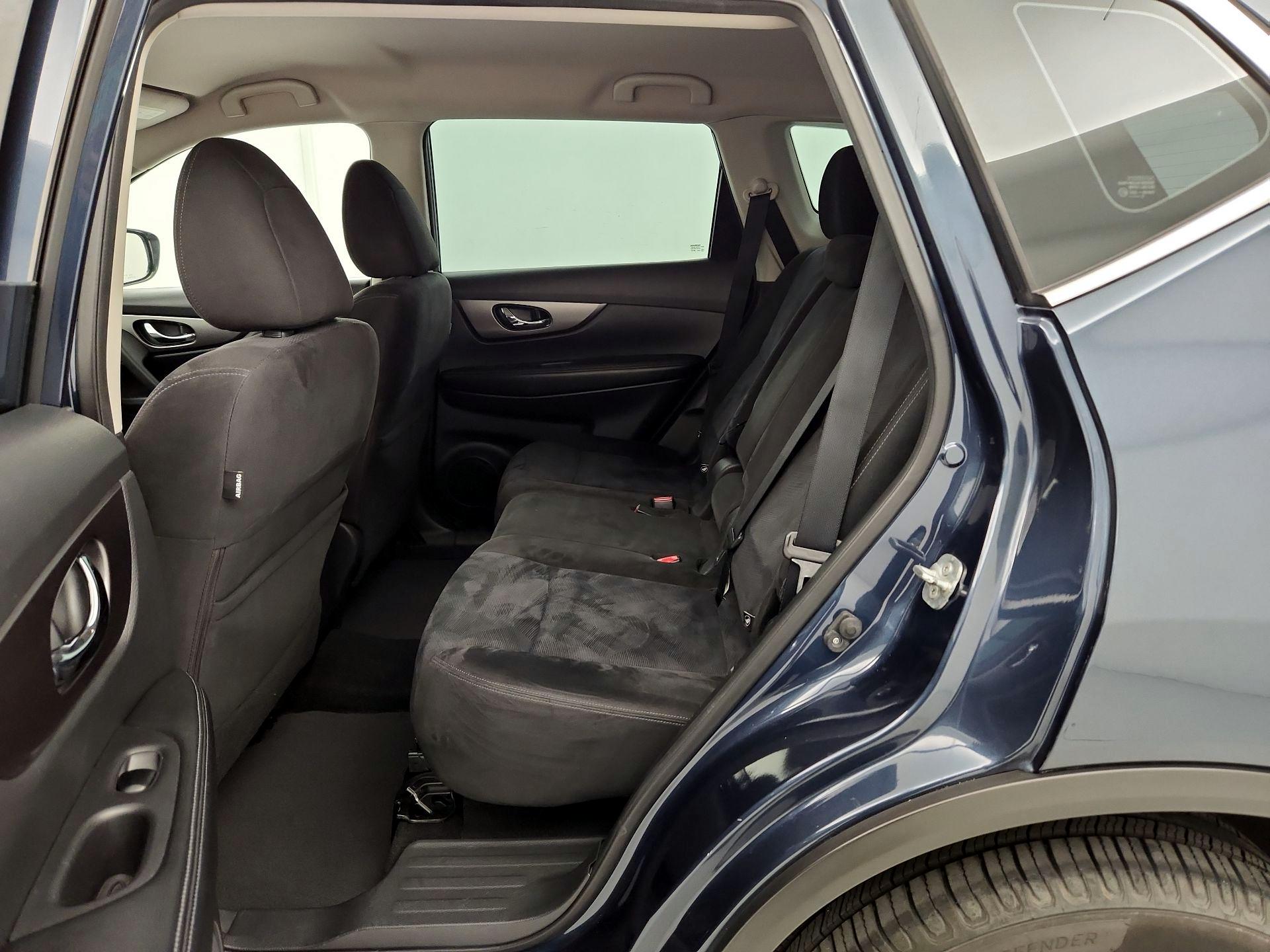 Thumbnail: 2015 Nissan Rogue - 19