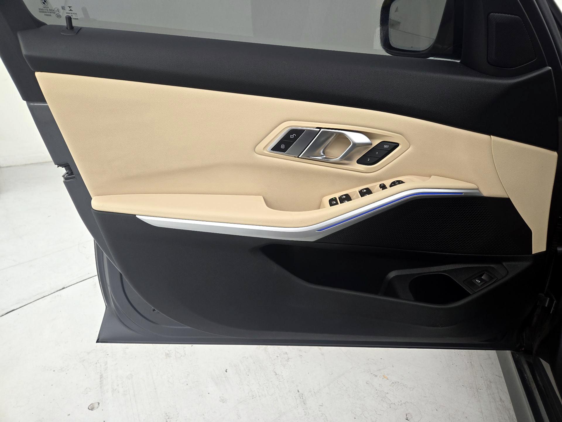 Thumbnail: 2020 BMW 3 Series - 12