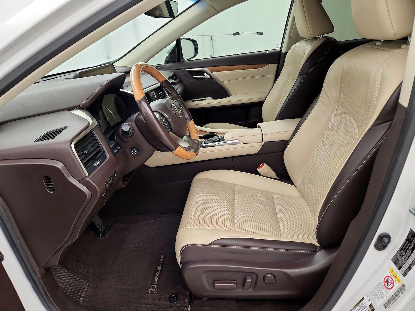 2017 Lexus RX 450h - Photo 12