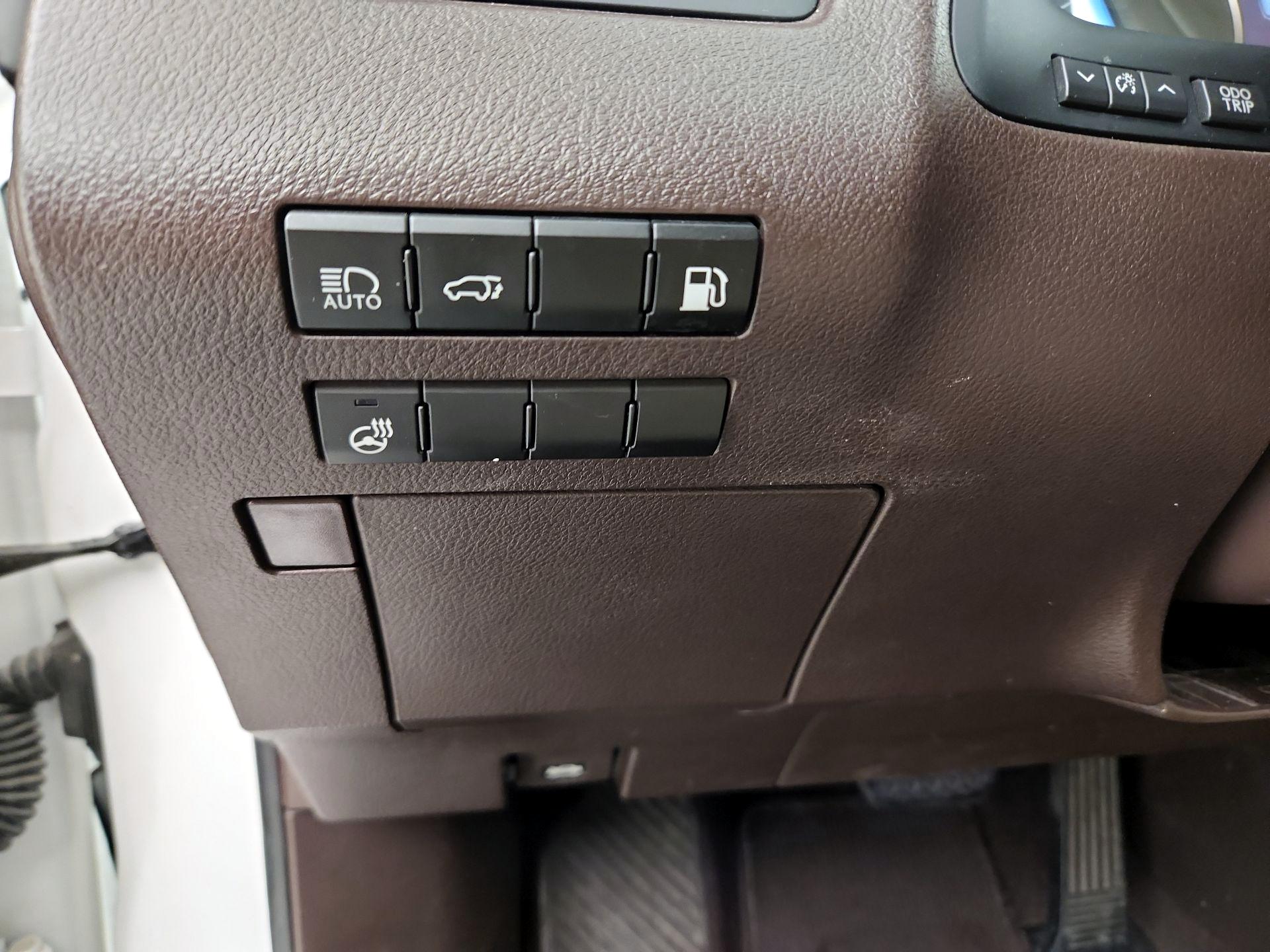 Thumbnail: 2017 Lexus RX - 13