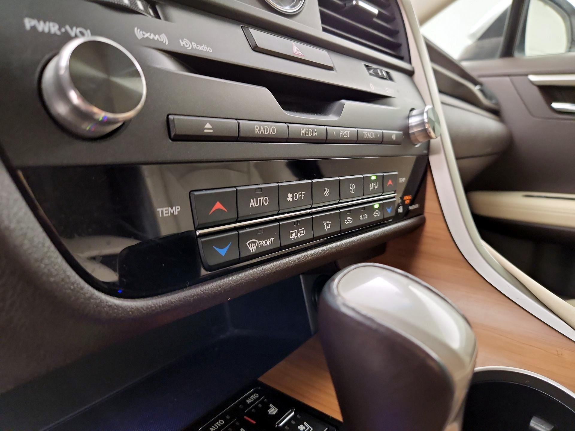 Thumbnail: 2017 Lexus RX - 17