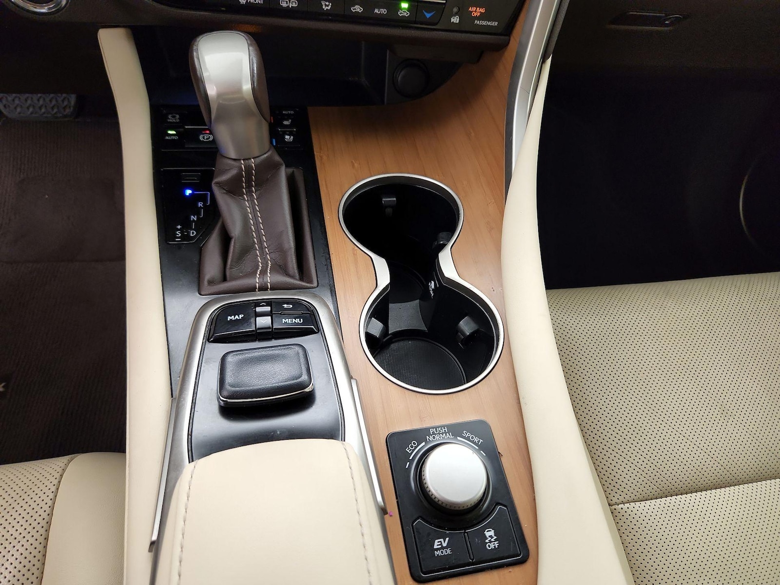 2017 Lexus RX 450h - Photo 19