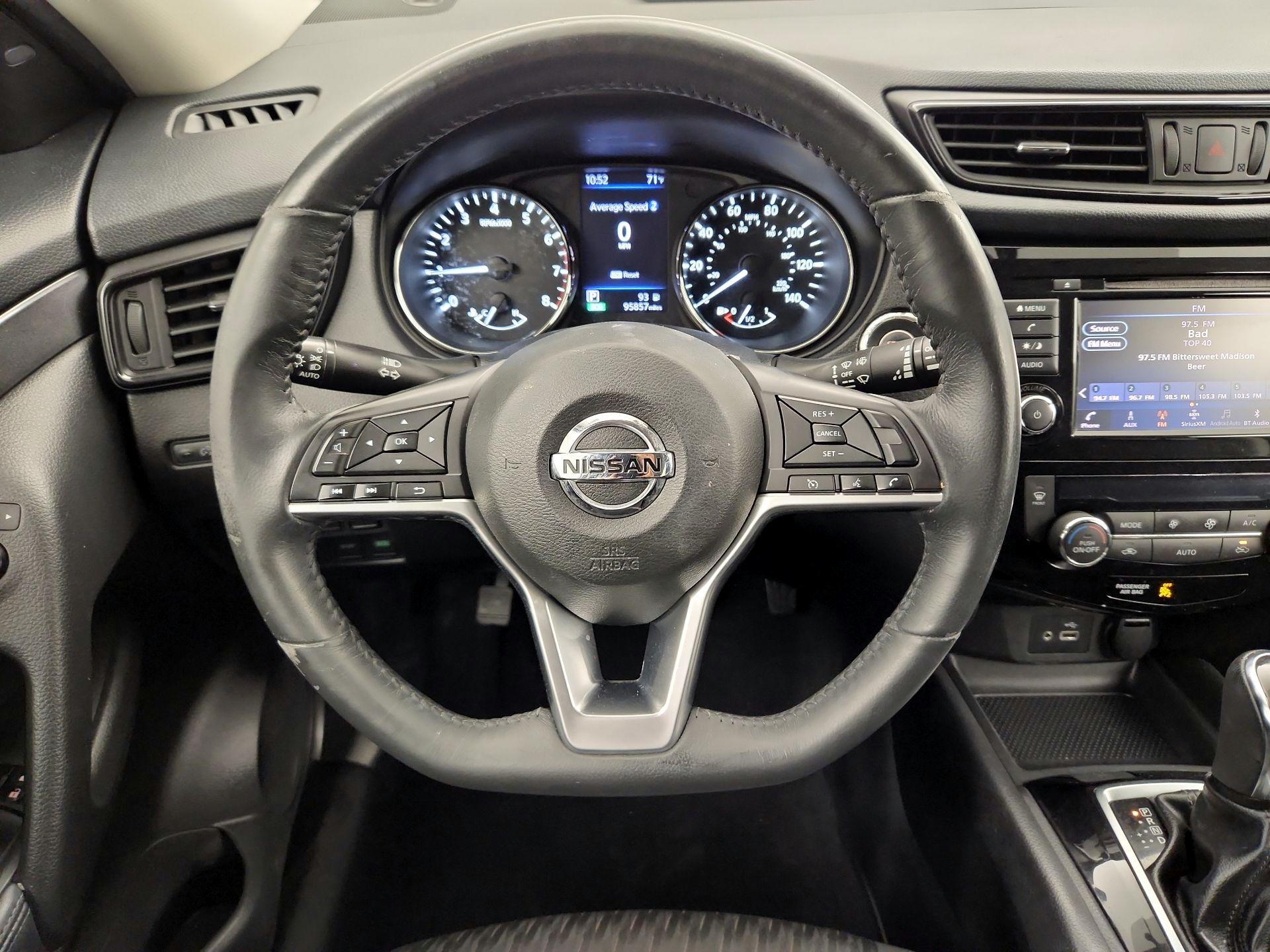 Thumbnail: 2018 Nissan Rogue - 10