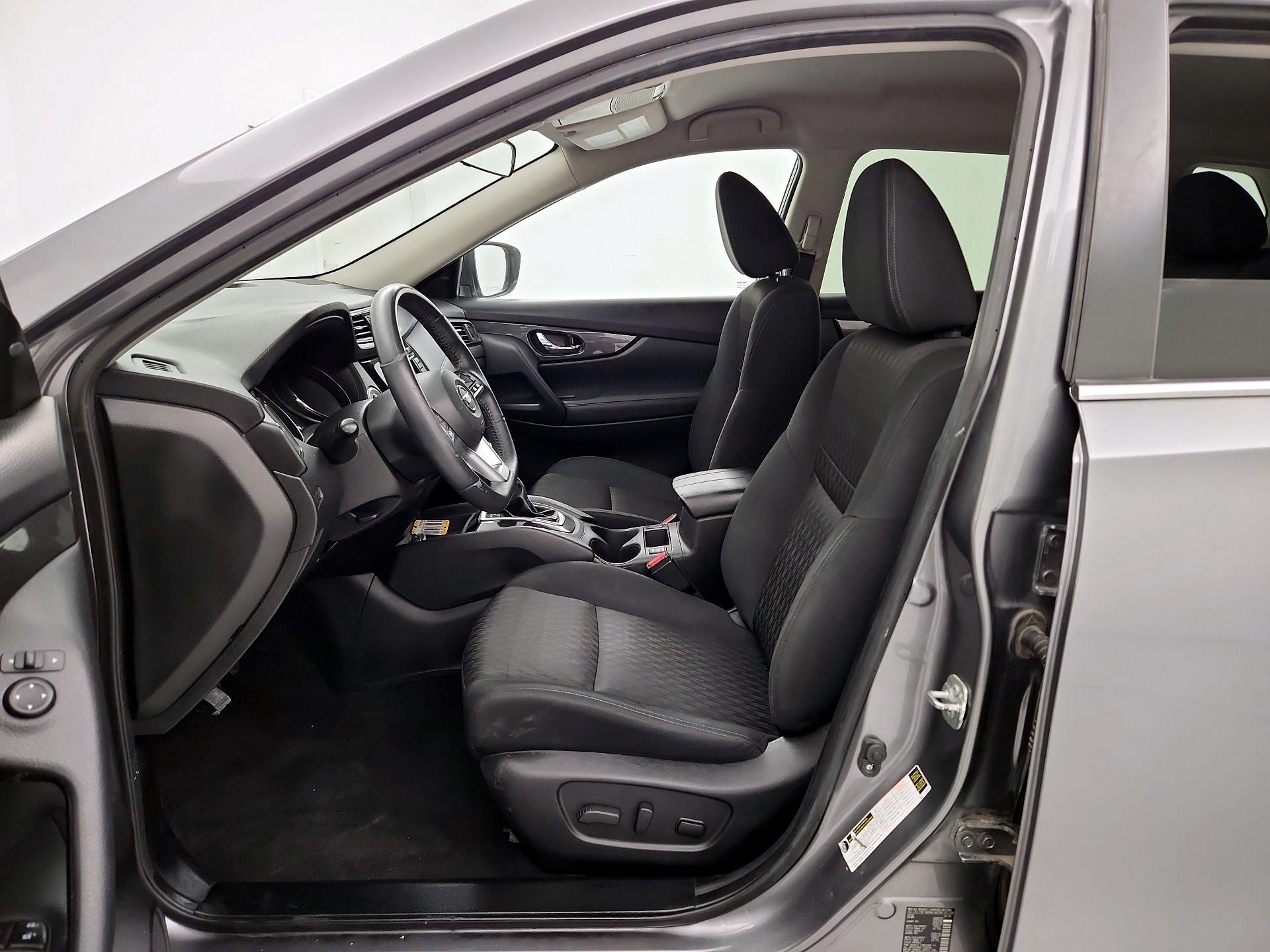Thumbnail: 2018 Nissan Rogue - 11