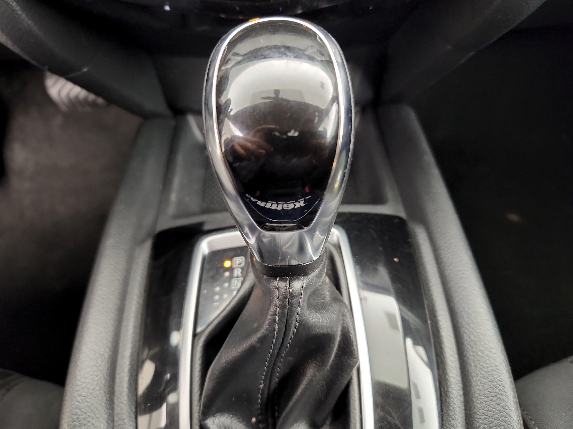 Thumbnail: 2018 Nissan Rogue - 17