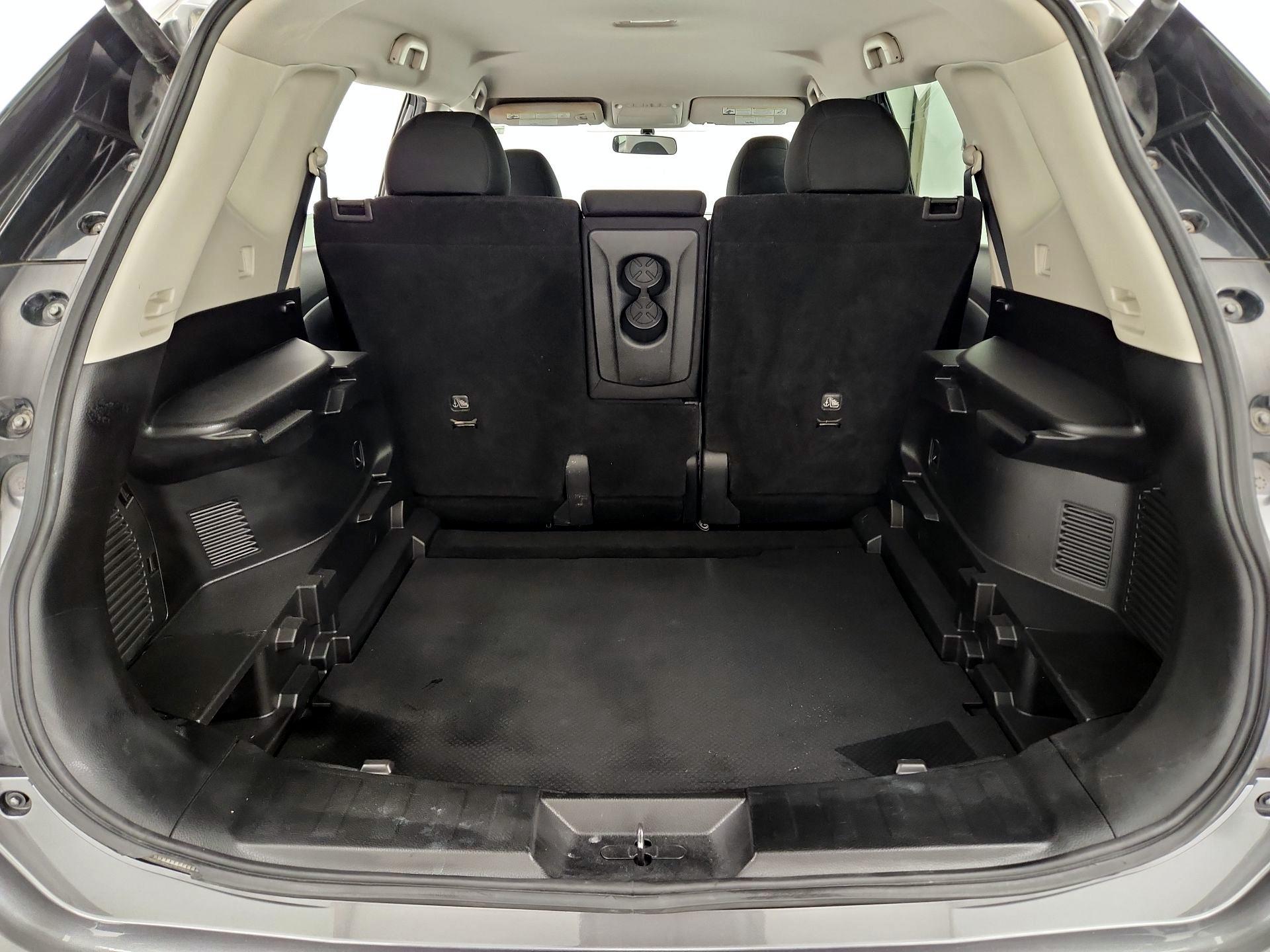 Thumbnail: 2018 Nissan Rogue - 20