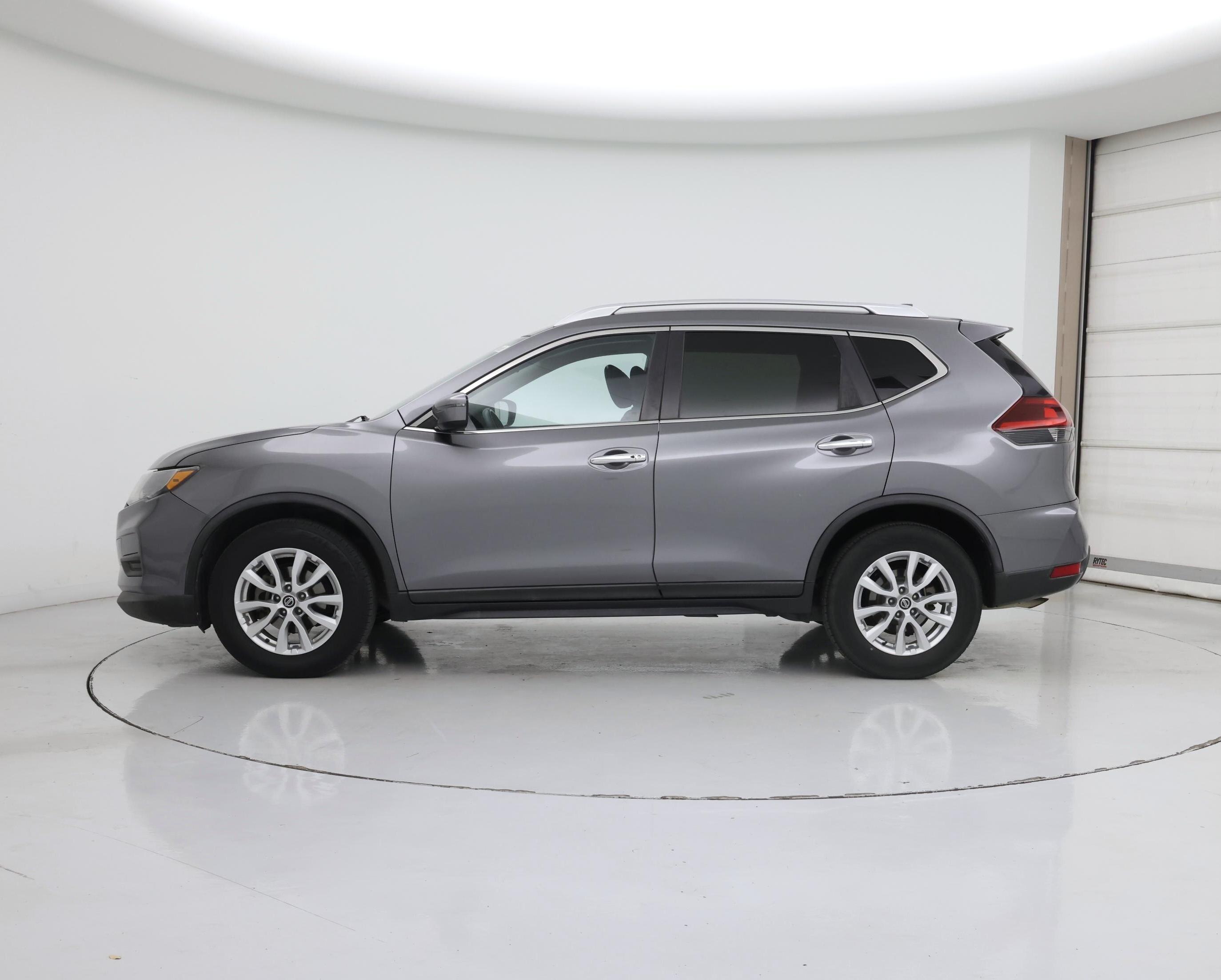 Thumbnail: 2018 Nissan Rogue - 3