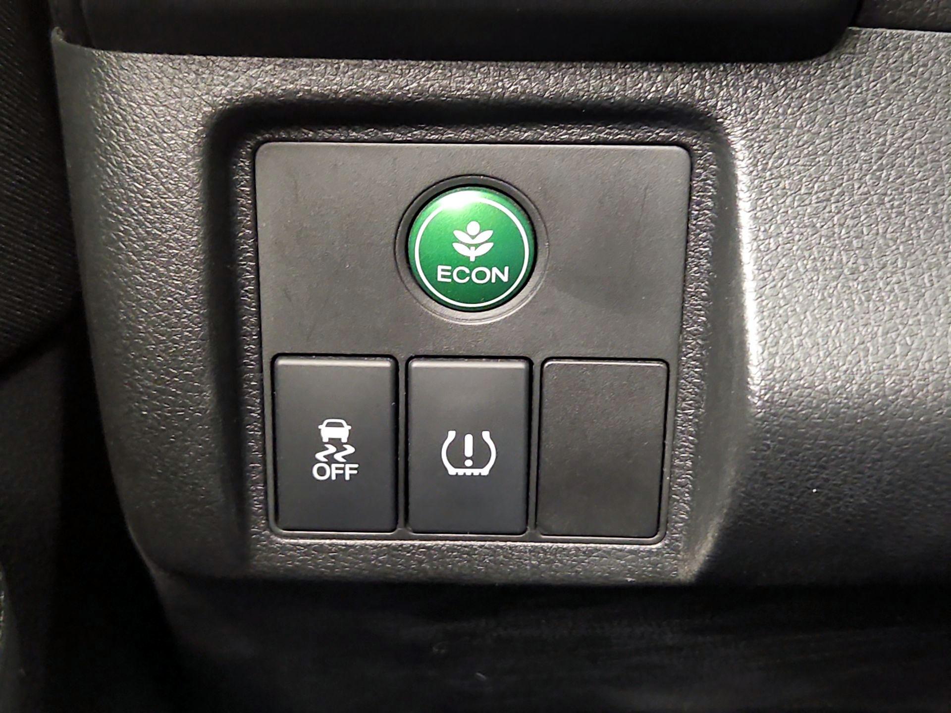 Thumbnail: 2016 Honda HR-V - 13