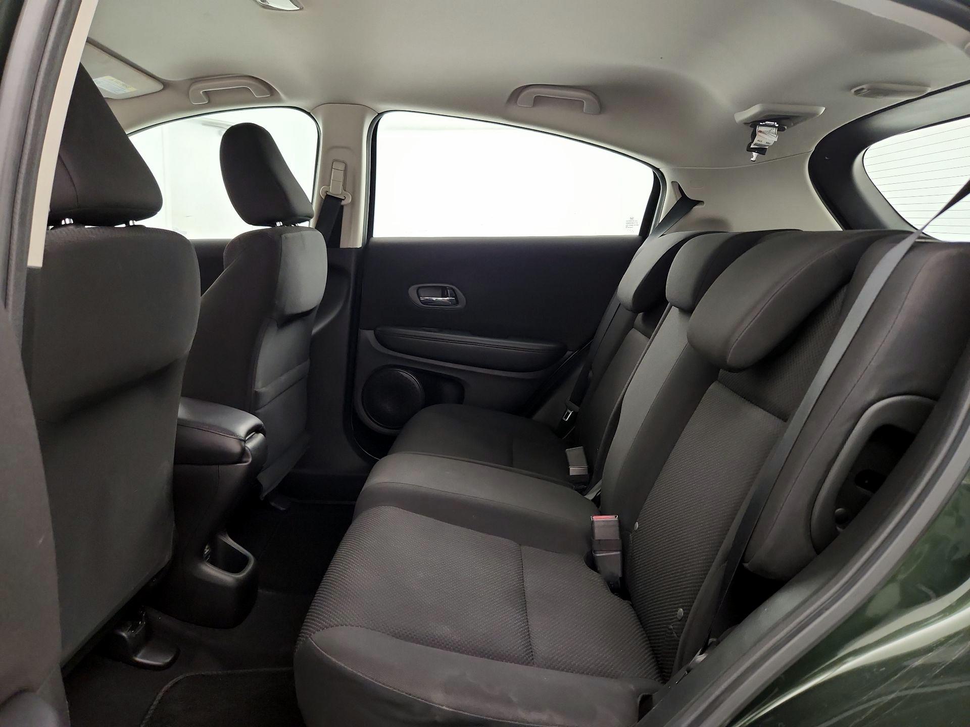 Thumbnail: 2016 Honda HR-V - 19