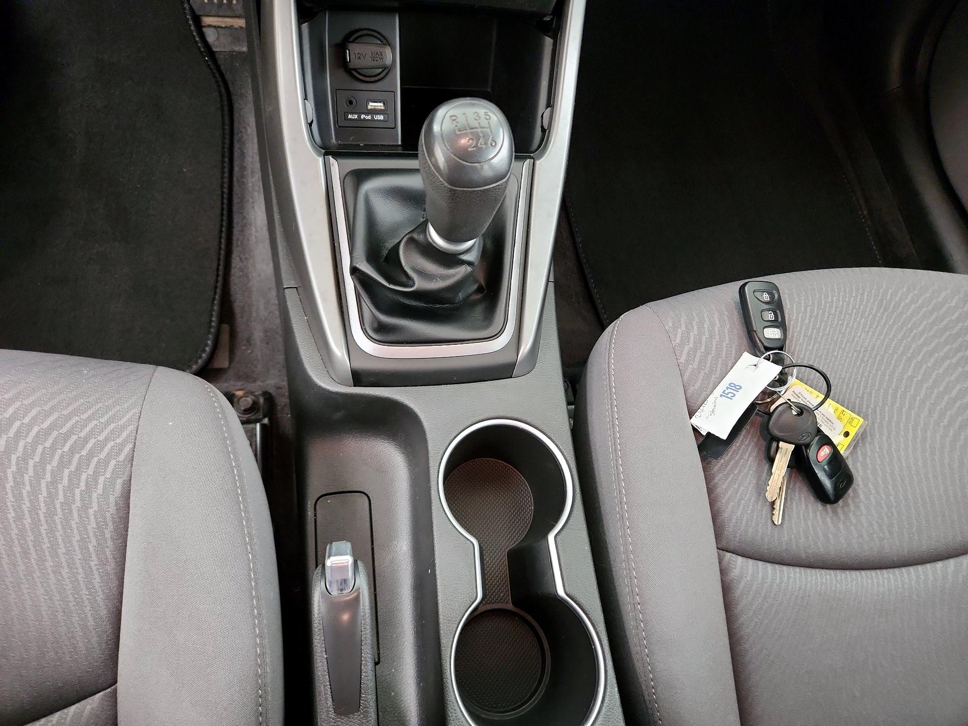 Thumbnail: 2015 Hyundai Elantra - 14