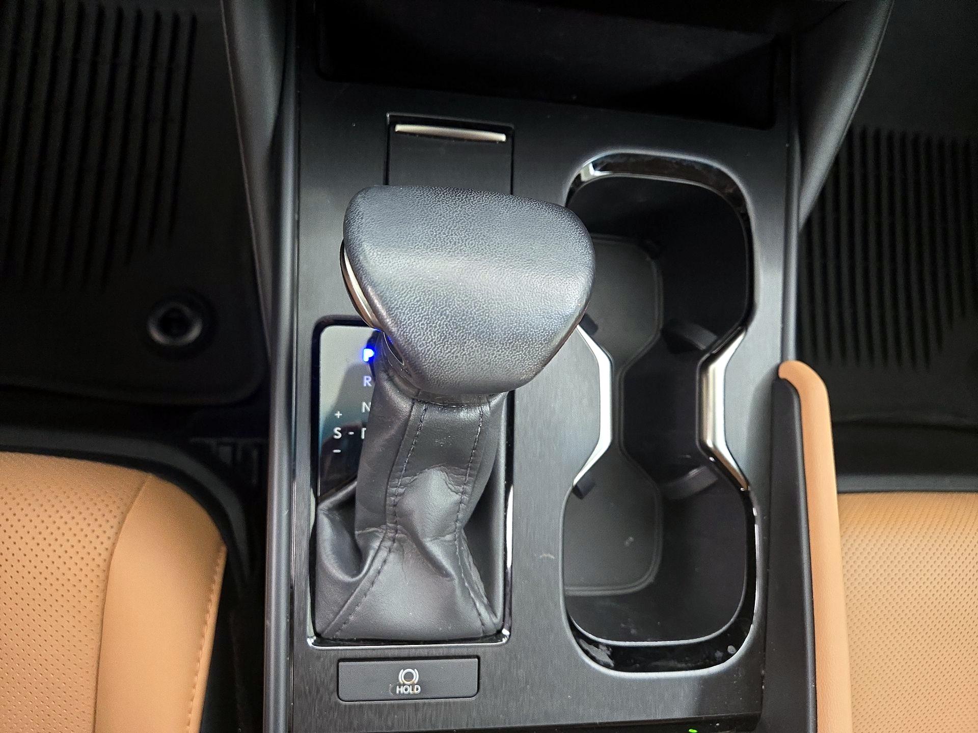 Thumbnail: 2023 Lexus ES - 17