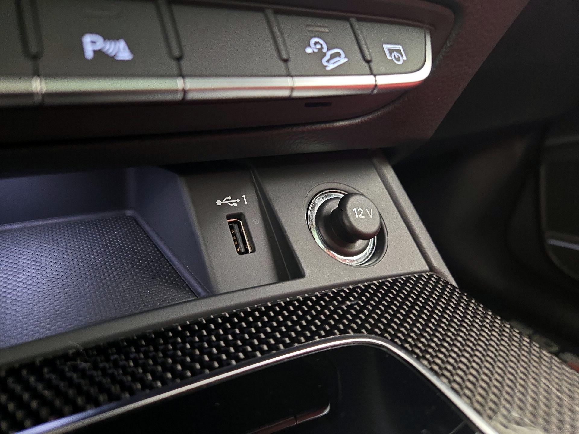 Thumbnail: 2024 Audi SQ5 - 19