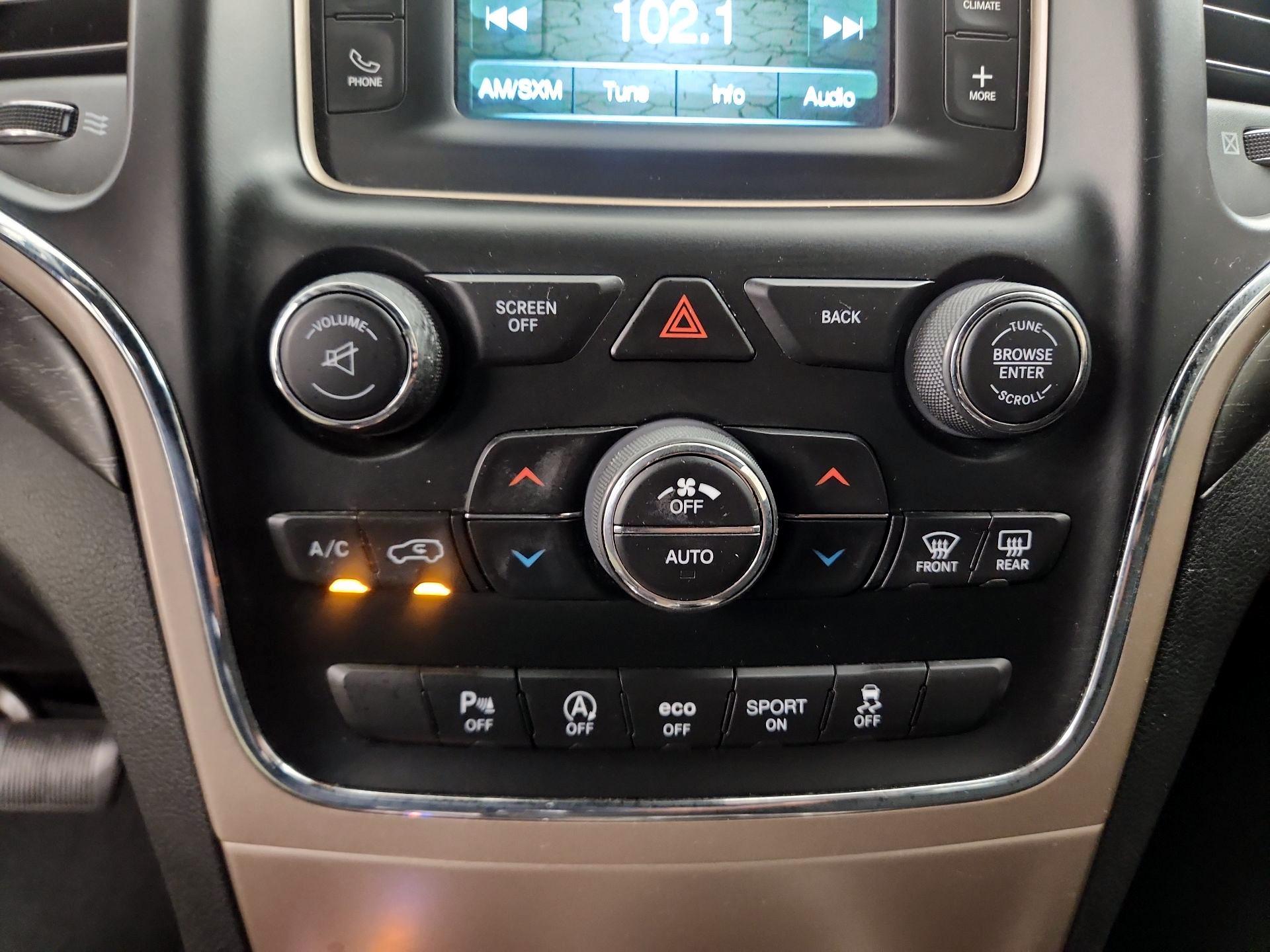 Thumbnail: 2017 Jeep Grand Cherokee - 14