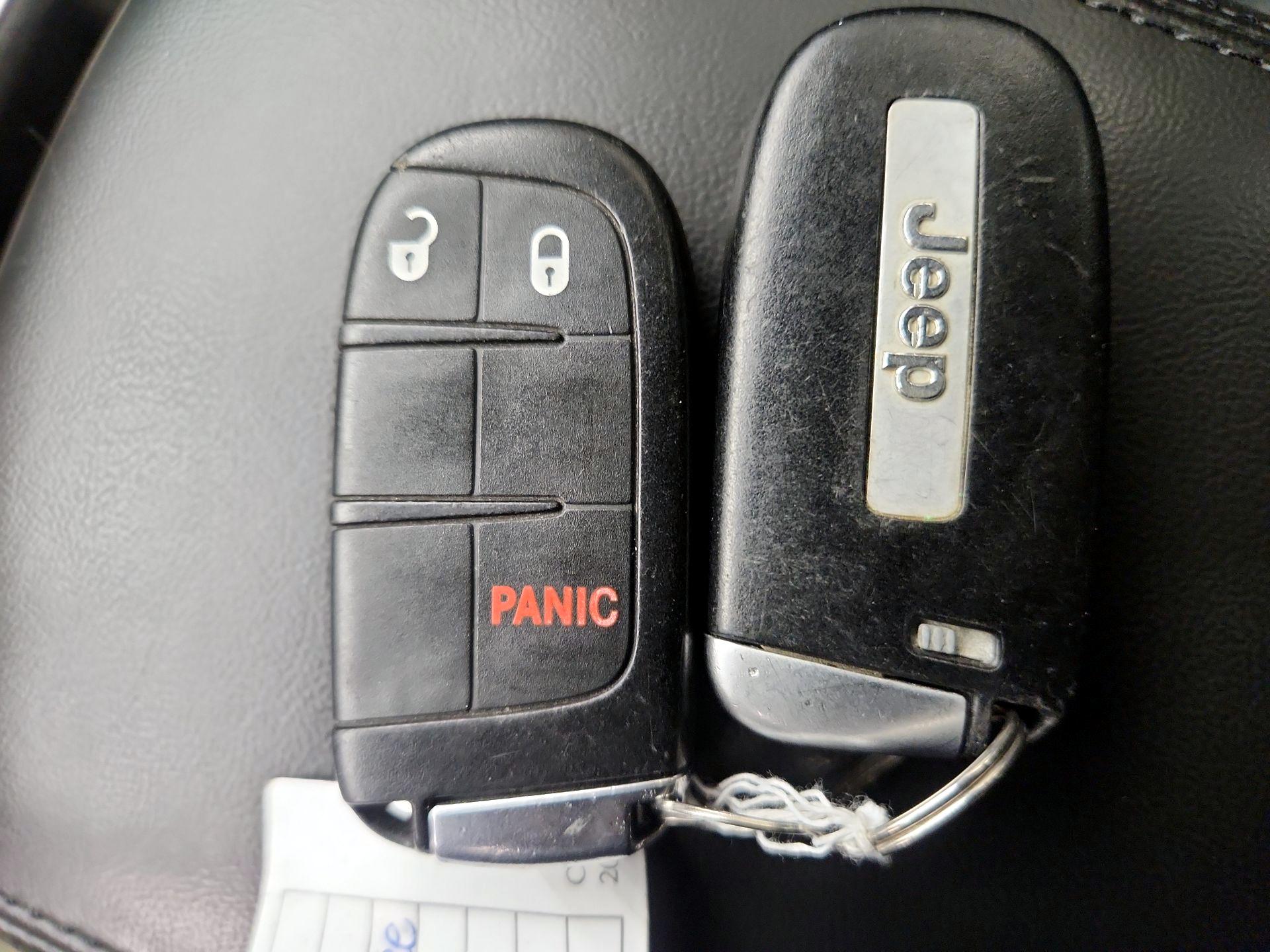 Thumbnail: 2017 Jeep Grand Cherokee - 20