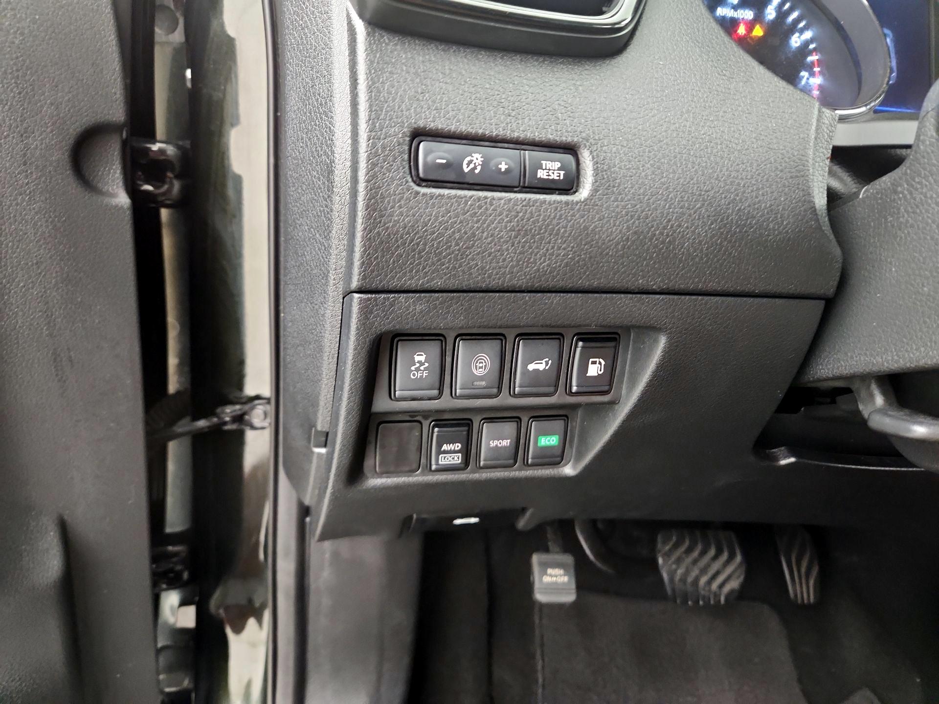 Thumbnail: 2019 Nissan Rogue - 11