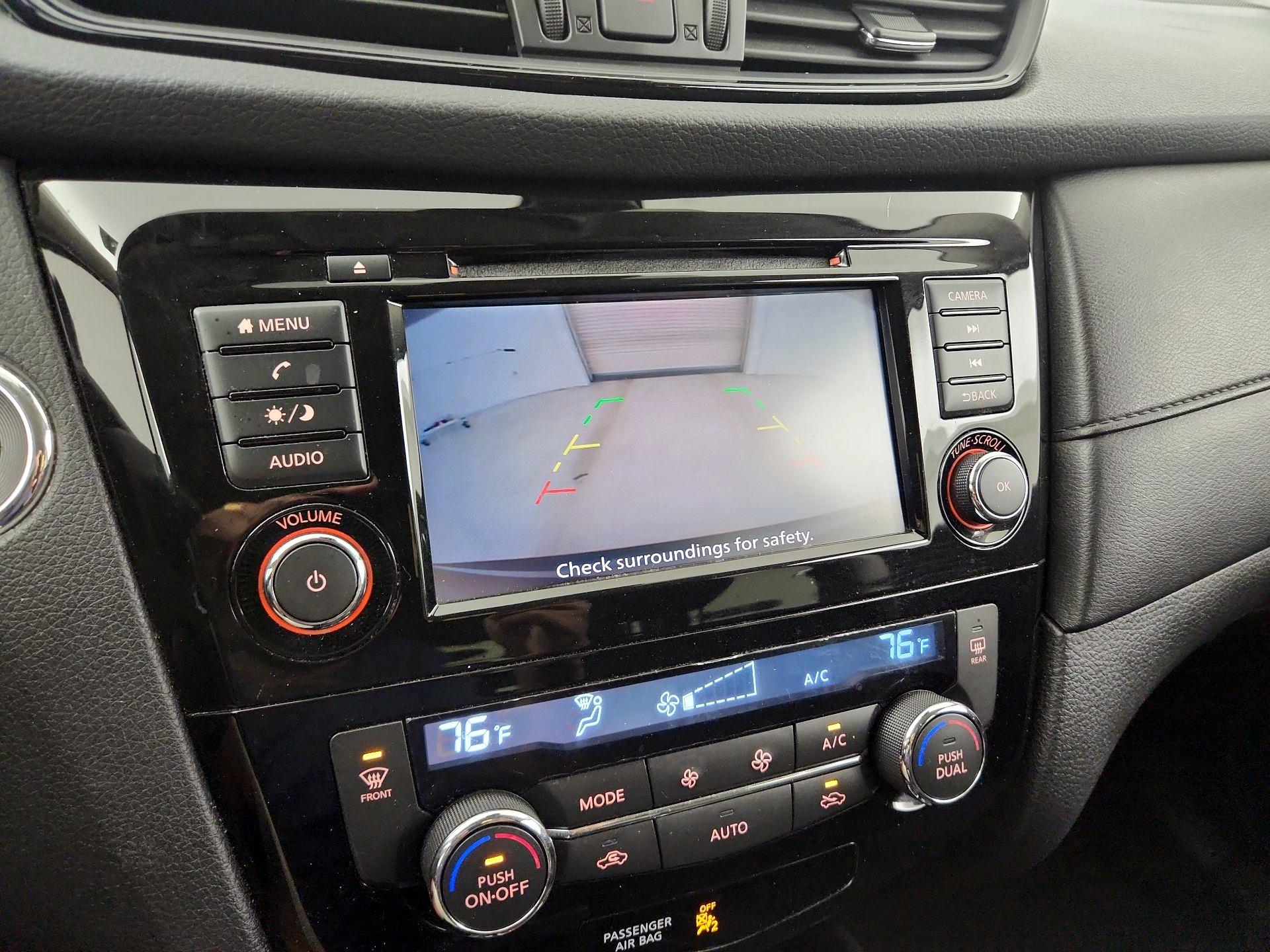 Thumbnail: 2019 Nissan Rogue - 12