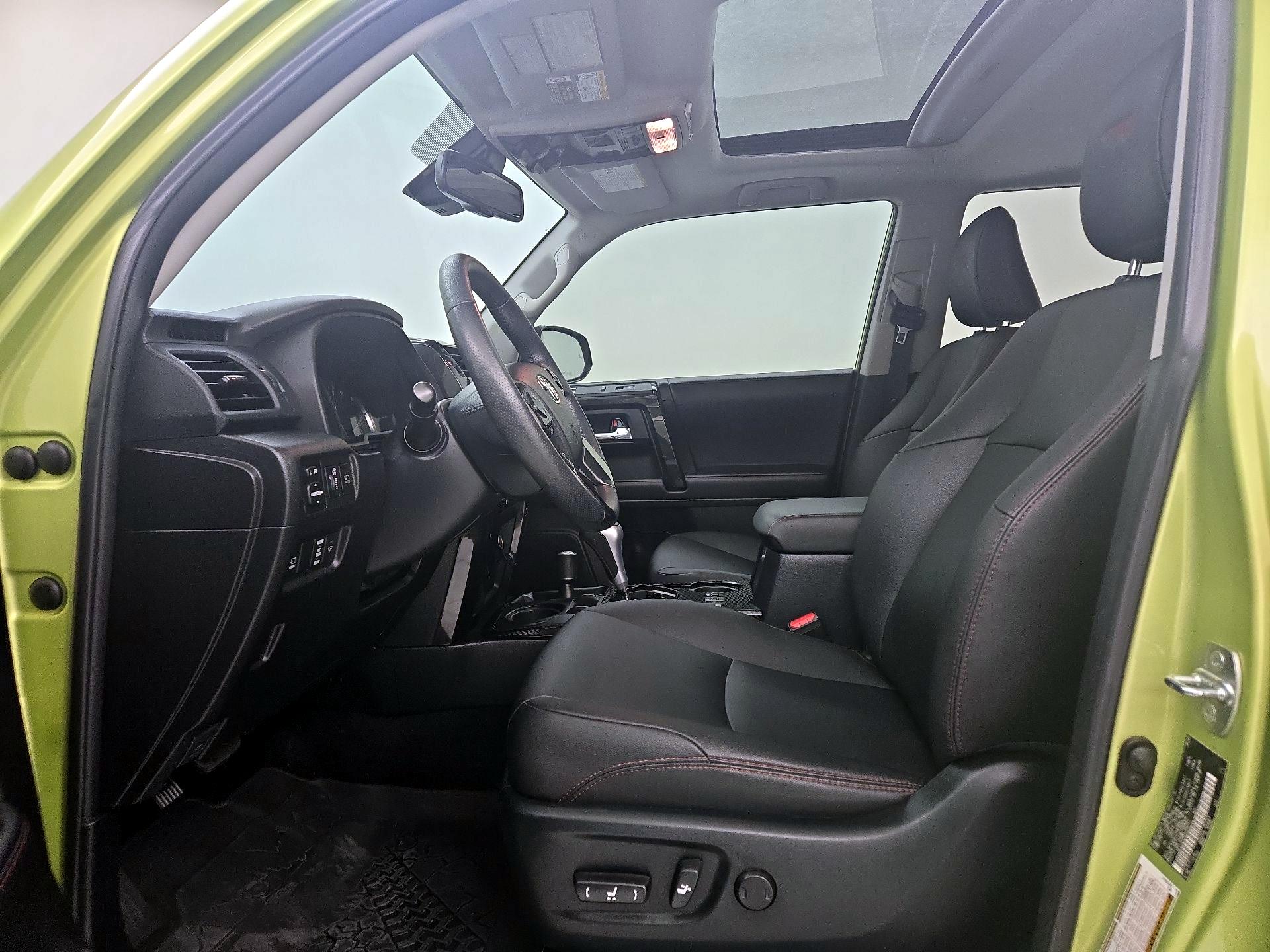 Thumbnail: 2022 Toyota 4Runner - 11