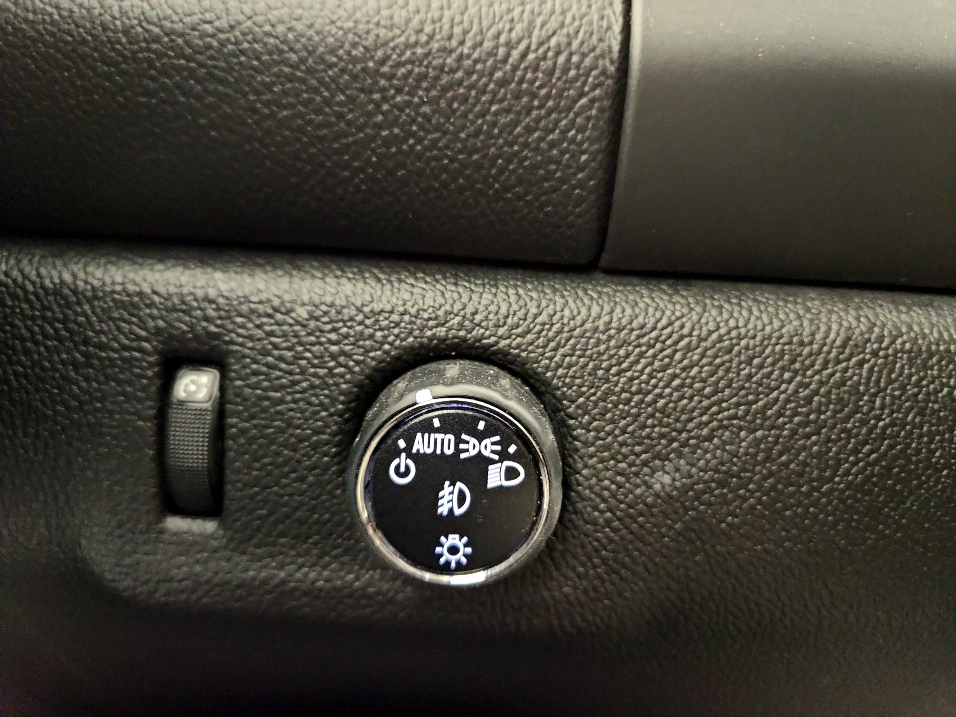 Thumbnail: 2016 Chevrolet Colorado - 13