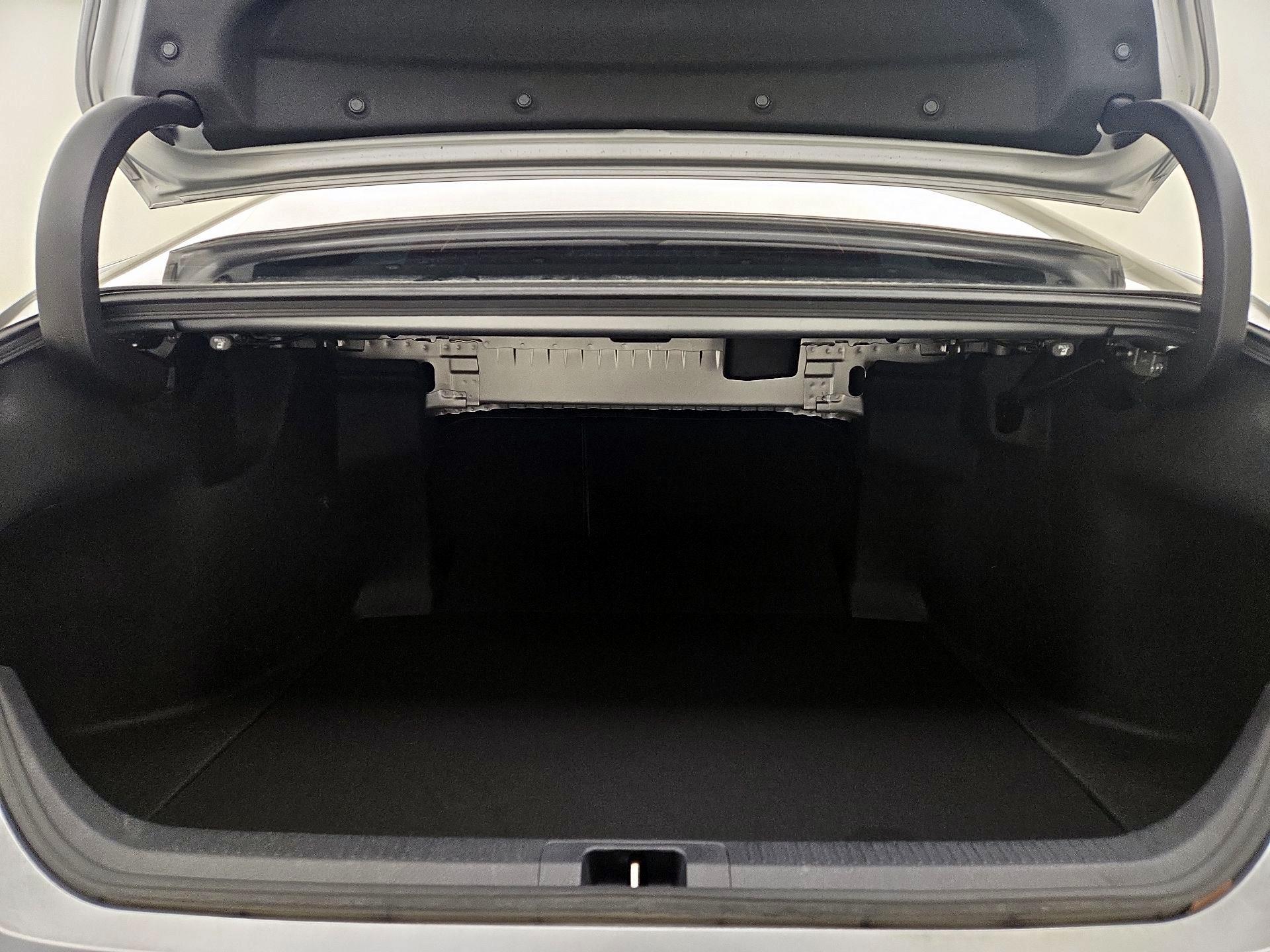 Thumbnail: 2022 Toyota Camry - 20