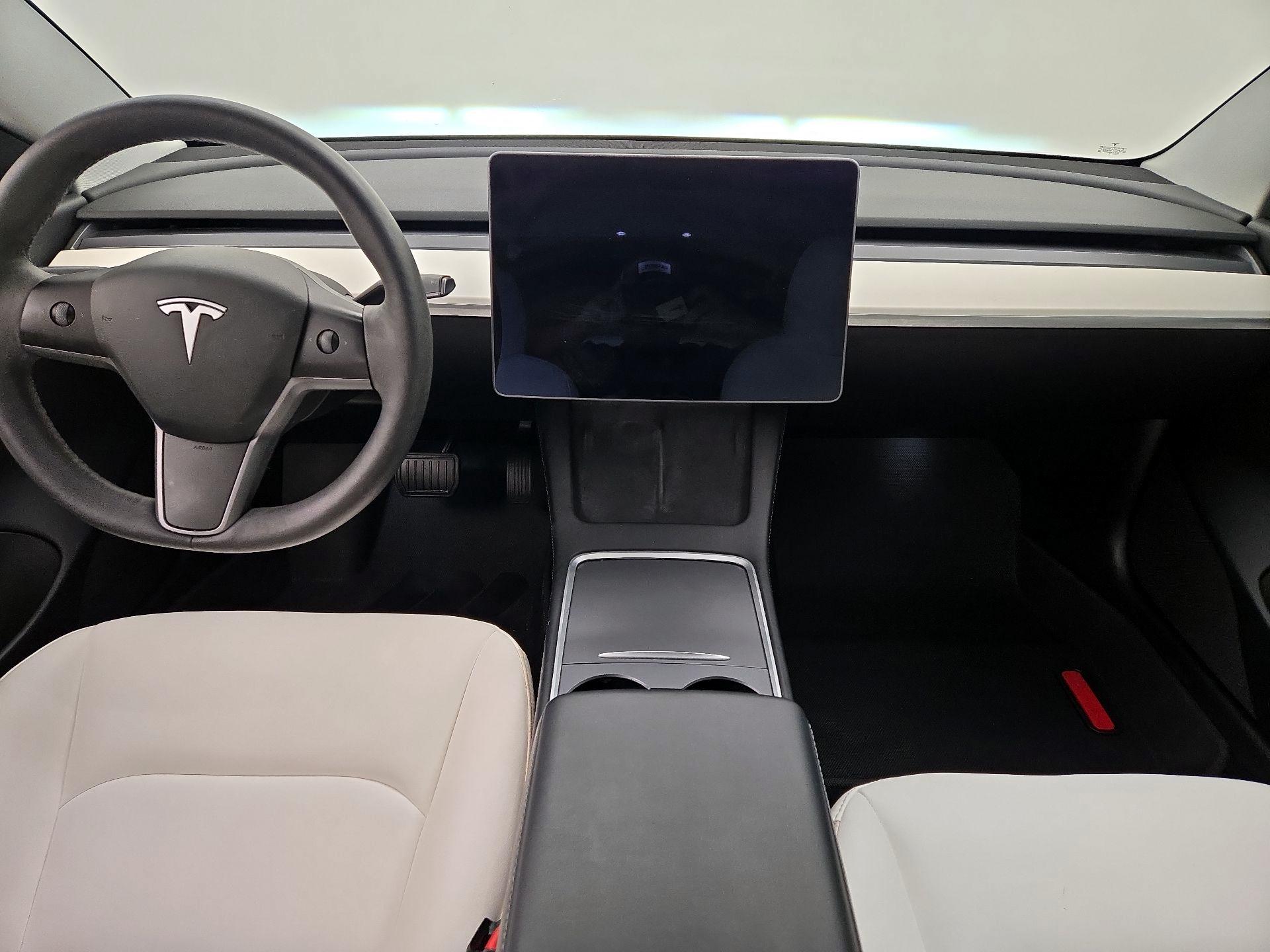 Thumbnail: 2021 Tesla Model 3 - 9