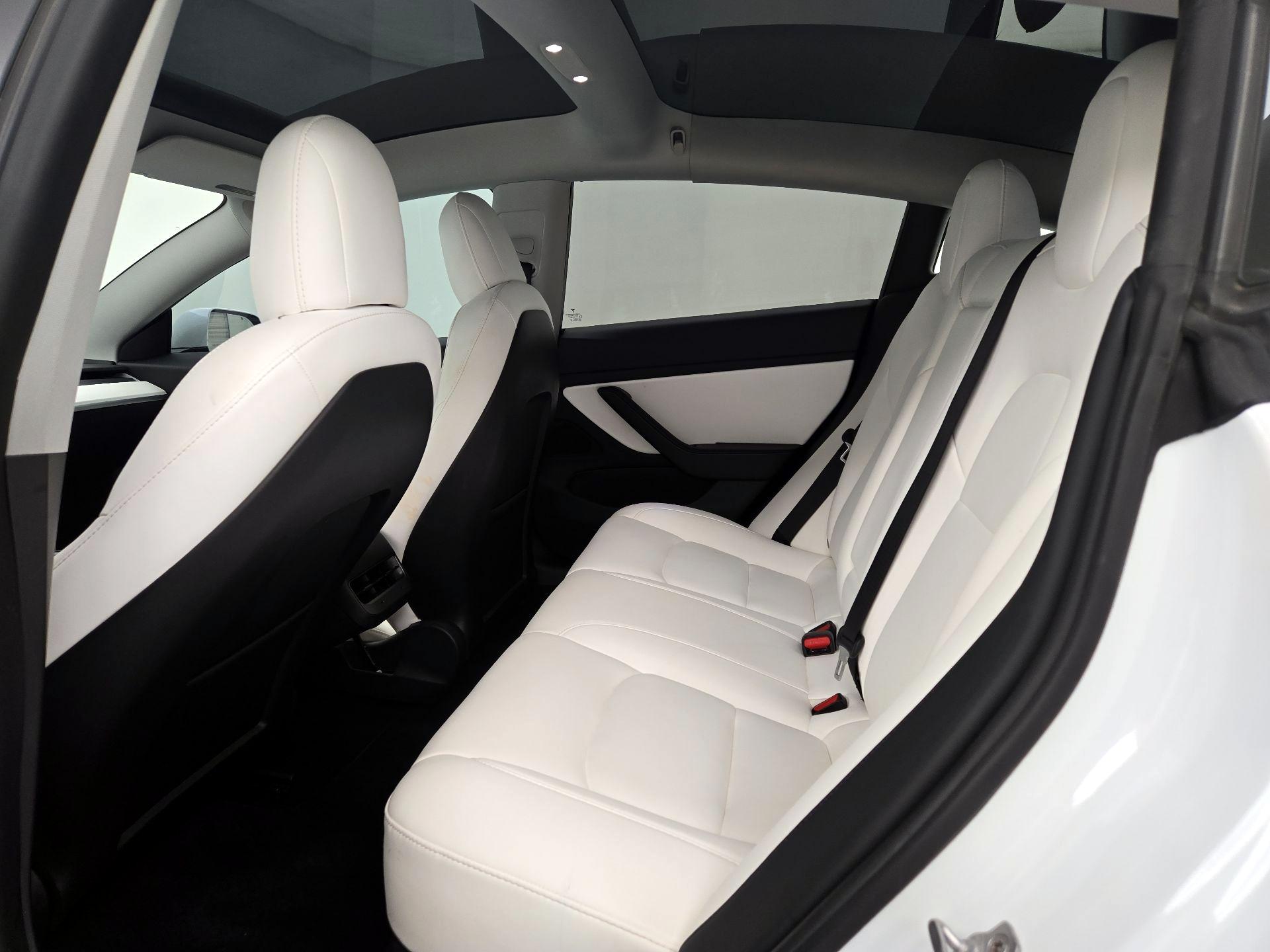 Thumbnail: 2021 Tesla Model 3 - 18