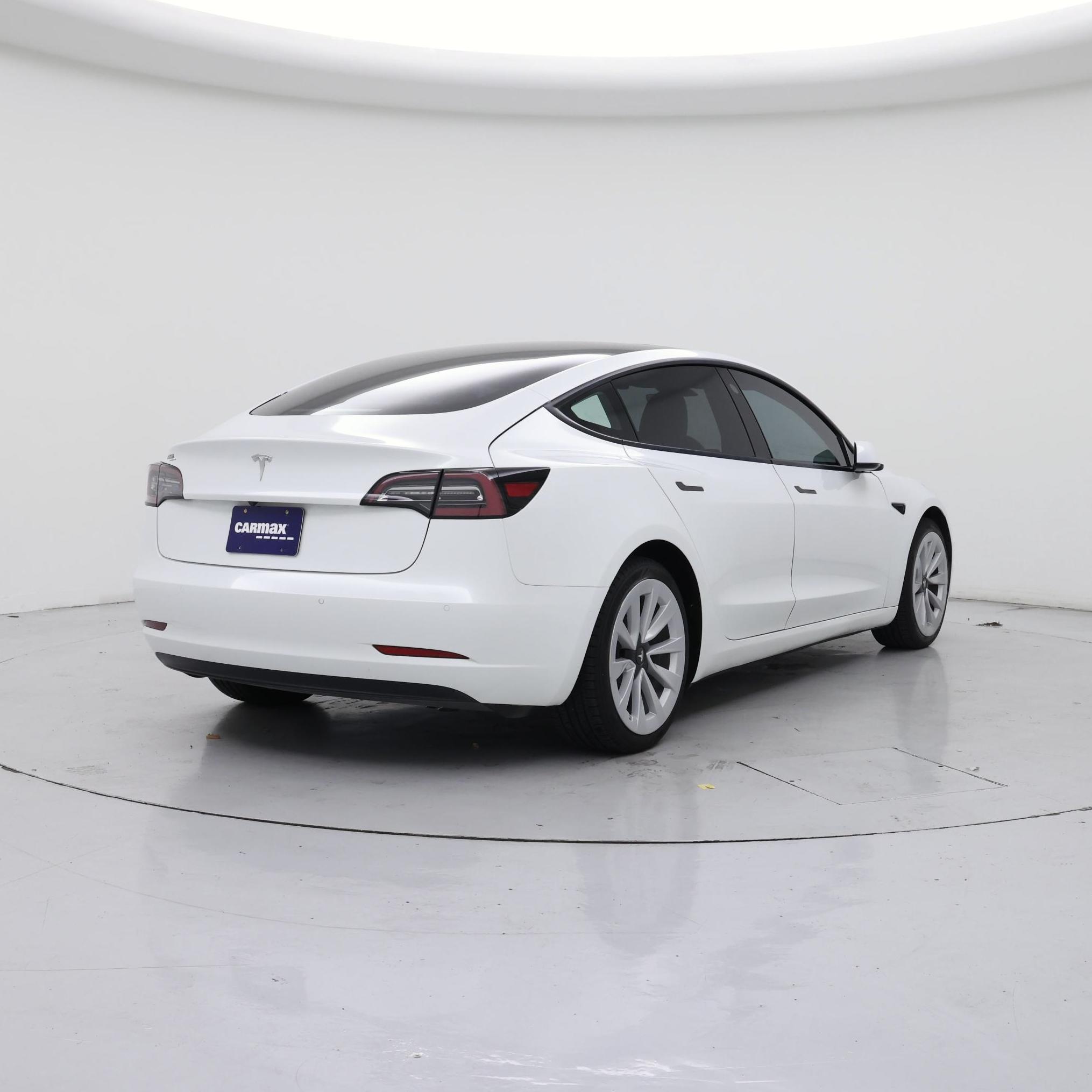 Thumbnail: 2021 Tesla Model 3 - 8