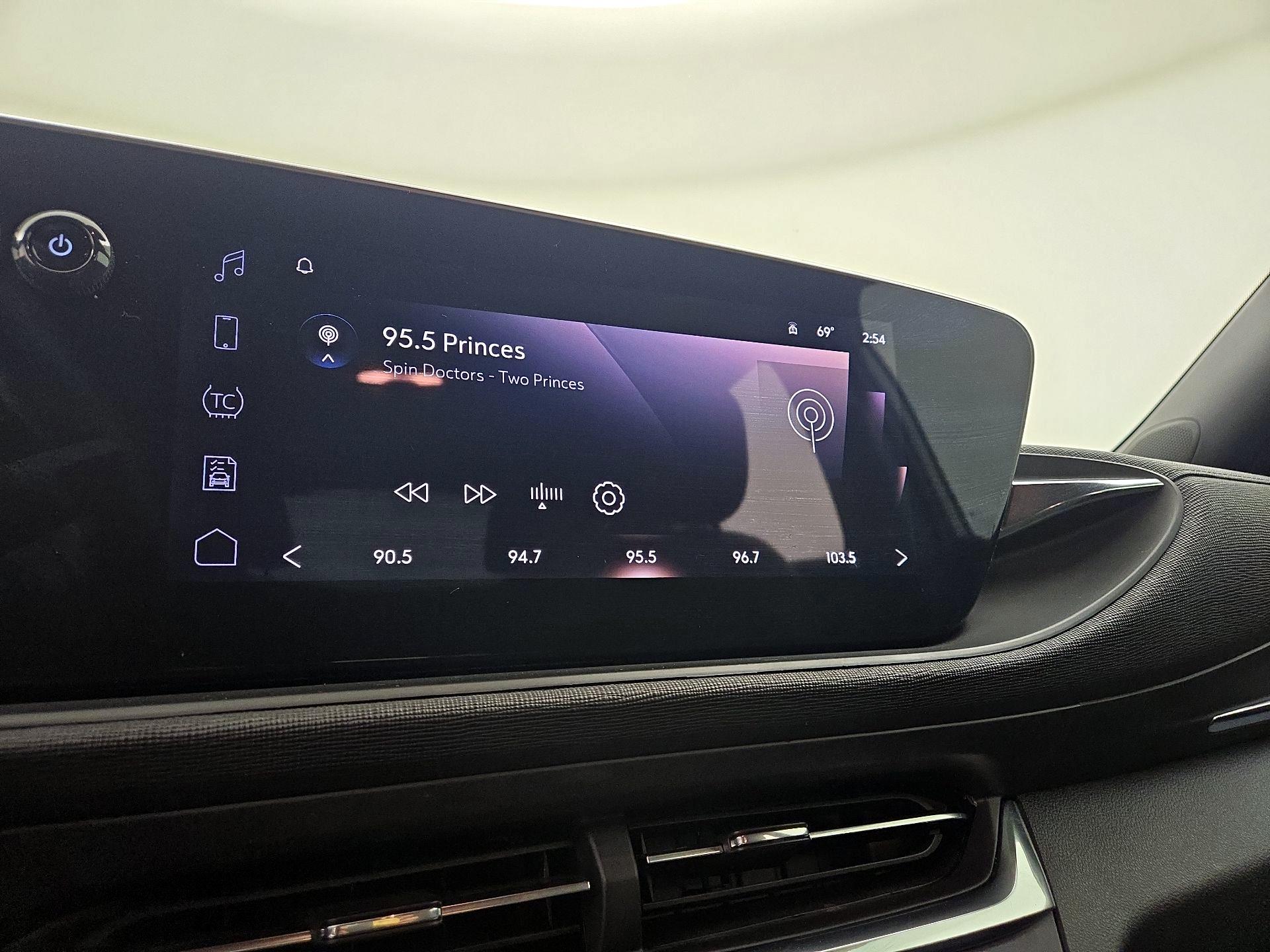 Thumbnail: 2024 Buick Envista - 16