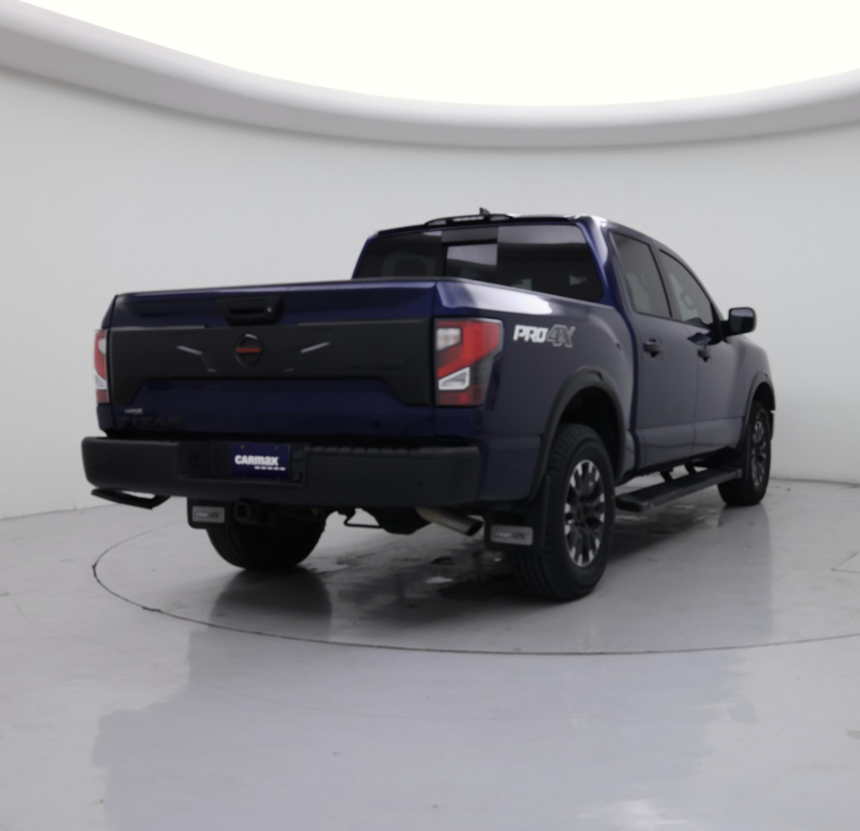 Thumbnail: 2022 Nissan Titan - 8