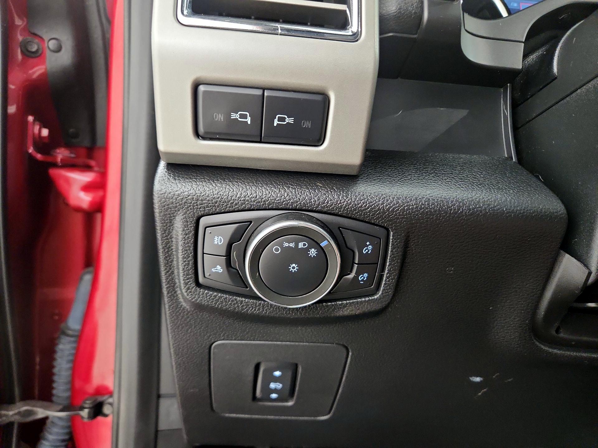 Thumbnail: 2015 Ford F-150 - 13