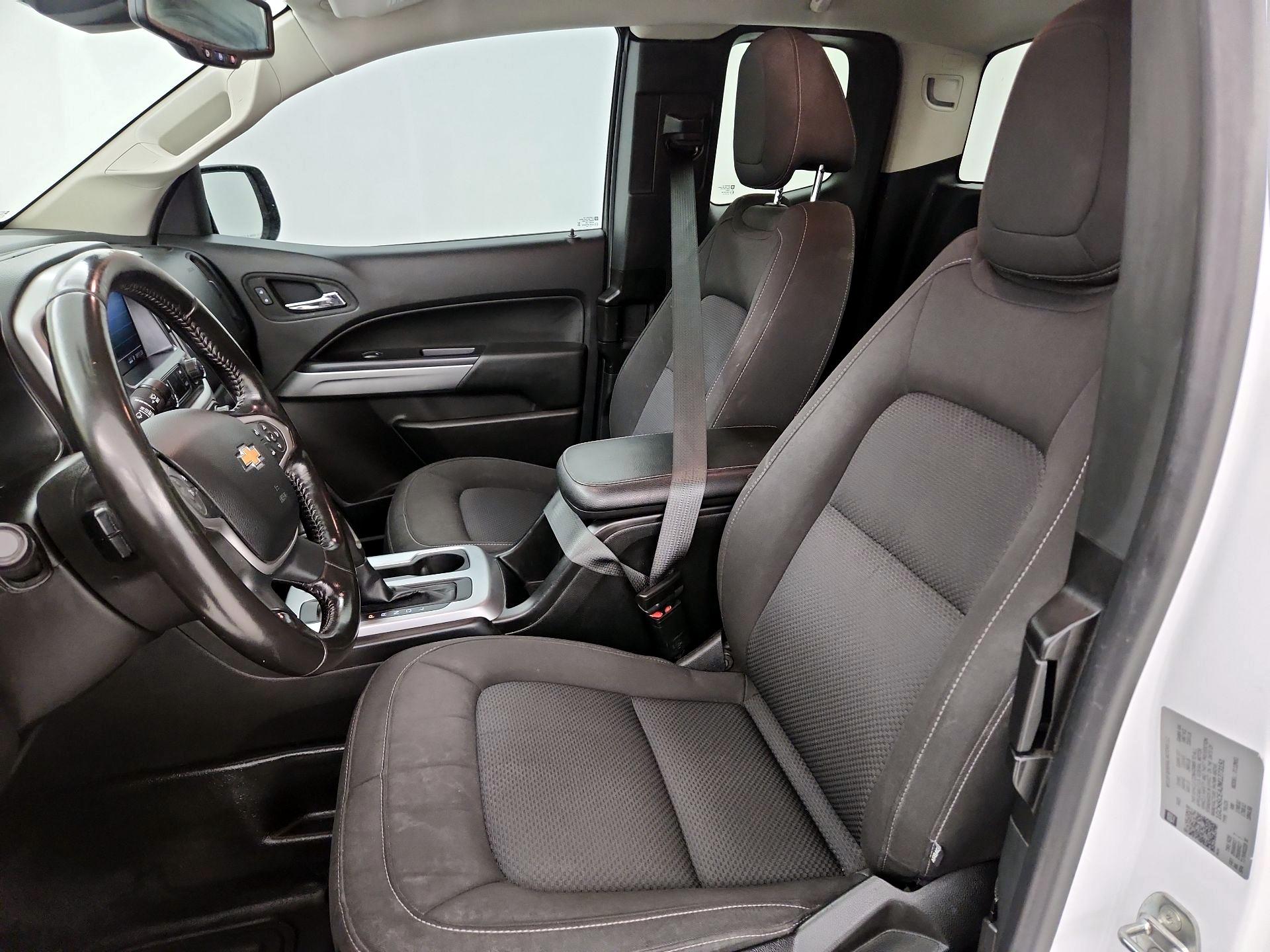 Thumbnail: 2021 Chevrolet Colorado - 9
