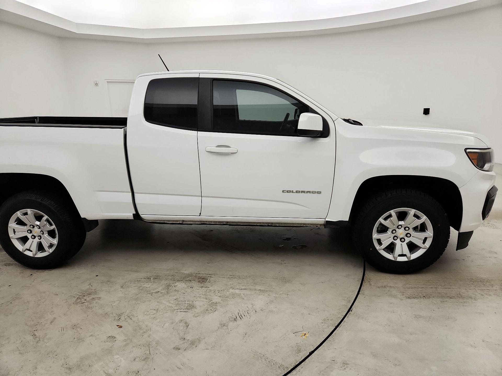 Thumbnail: 2021 Chevrolet Colorado - 4