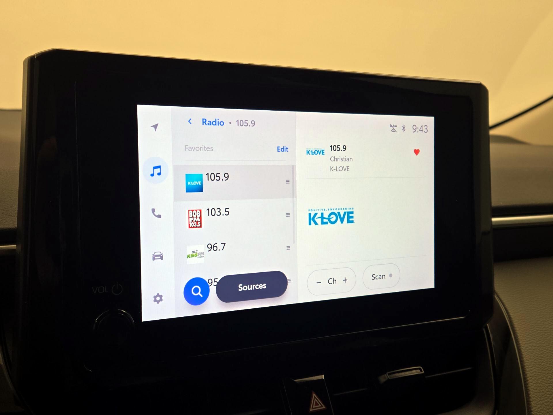 Thumbnail: 2023 Toyota Corolla - 15