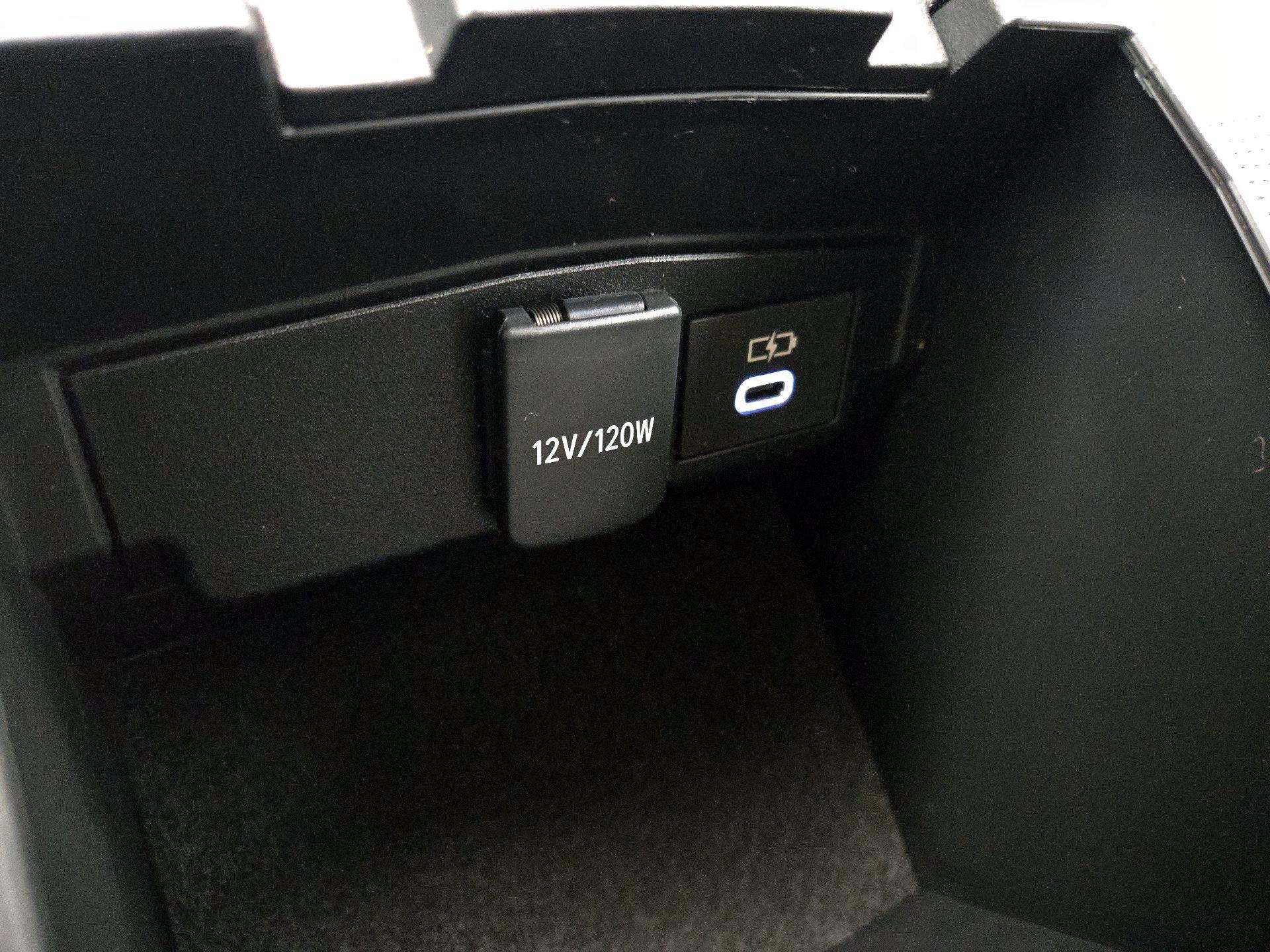 Thumbnail: 2023 Toyota Corolla - 18