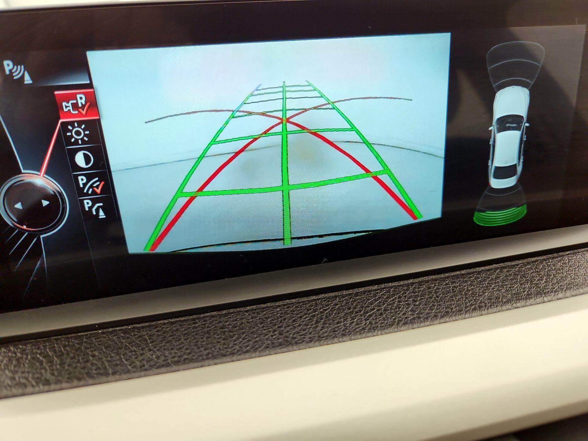 Thumbnail: 2016 BMW 3 Series - 15