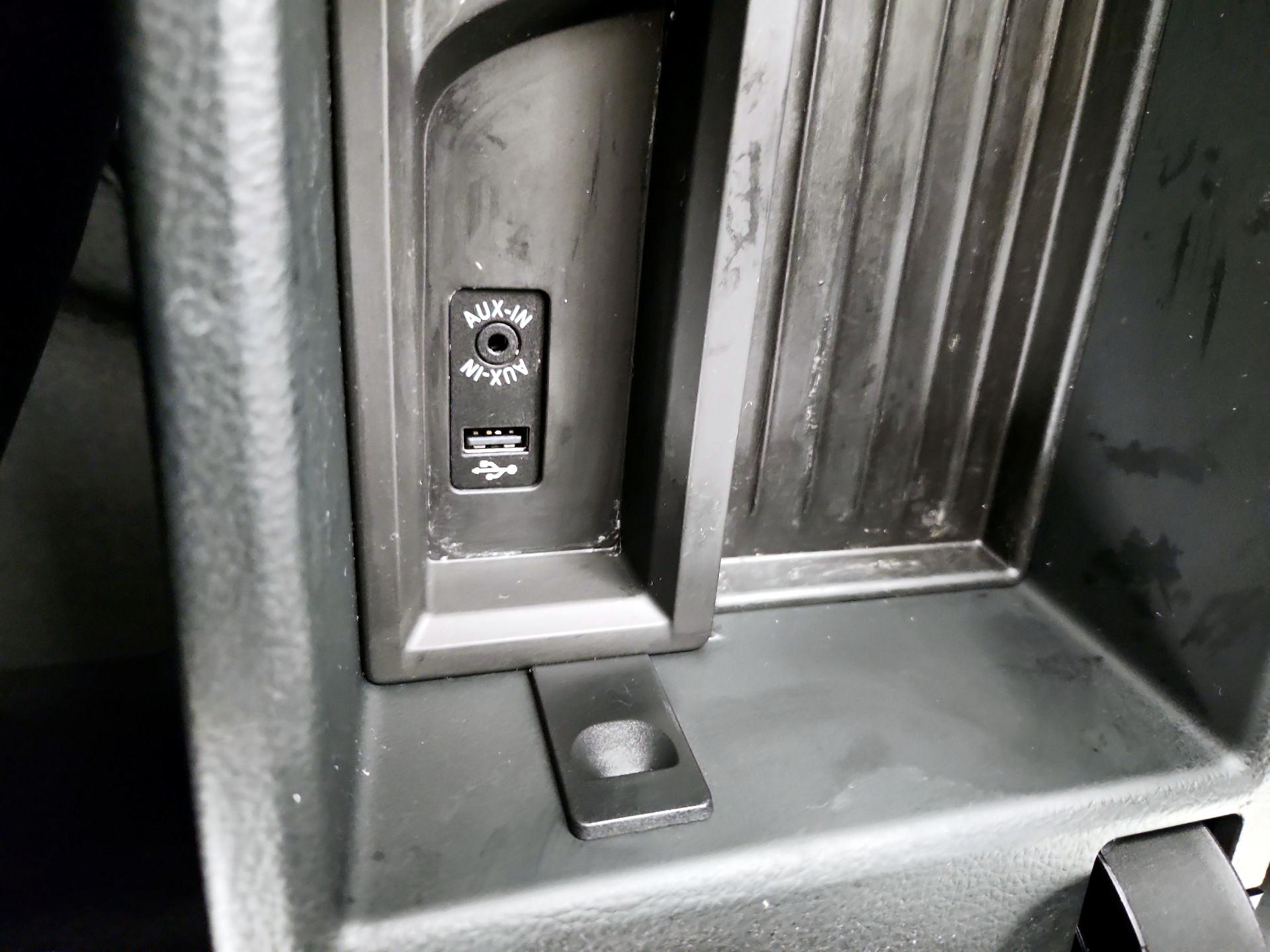 Thumbnail: 2016 BMW 3 Series - 19